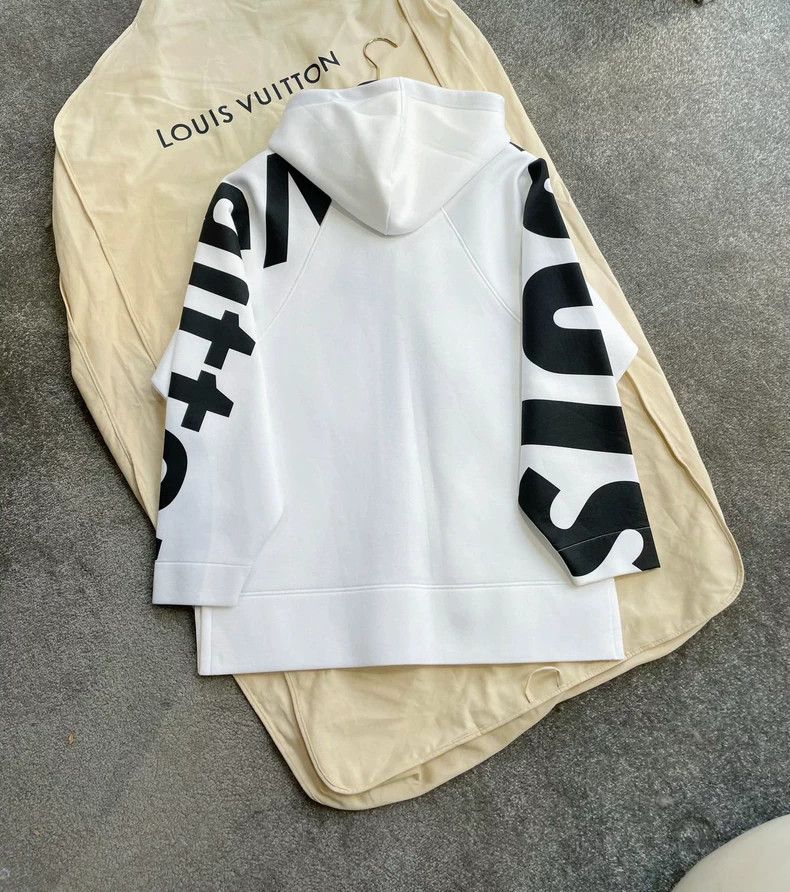 Louis Vuitton Louis Vuitton White jacket 2503-Nextarrow Size US XS / EU 42 / 0 - 2 Thumbnail