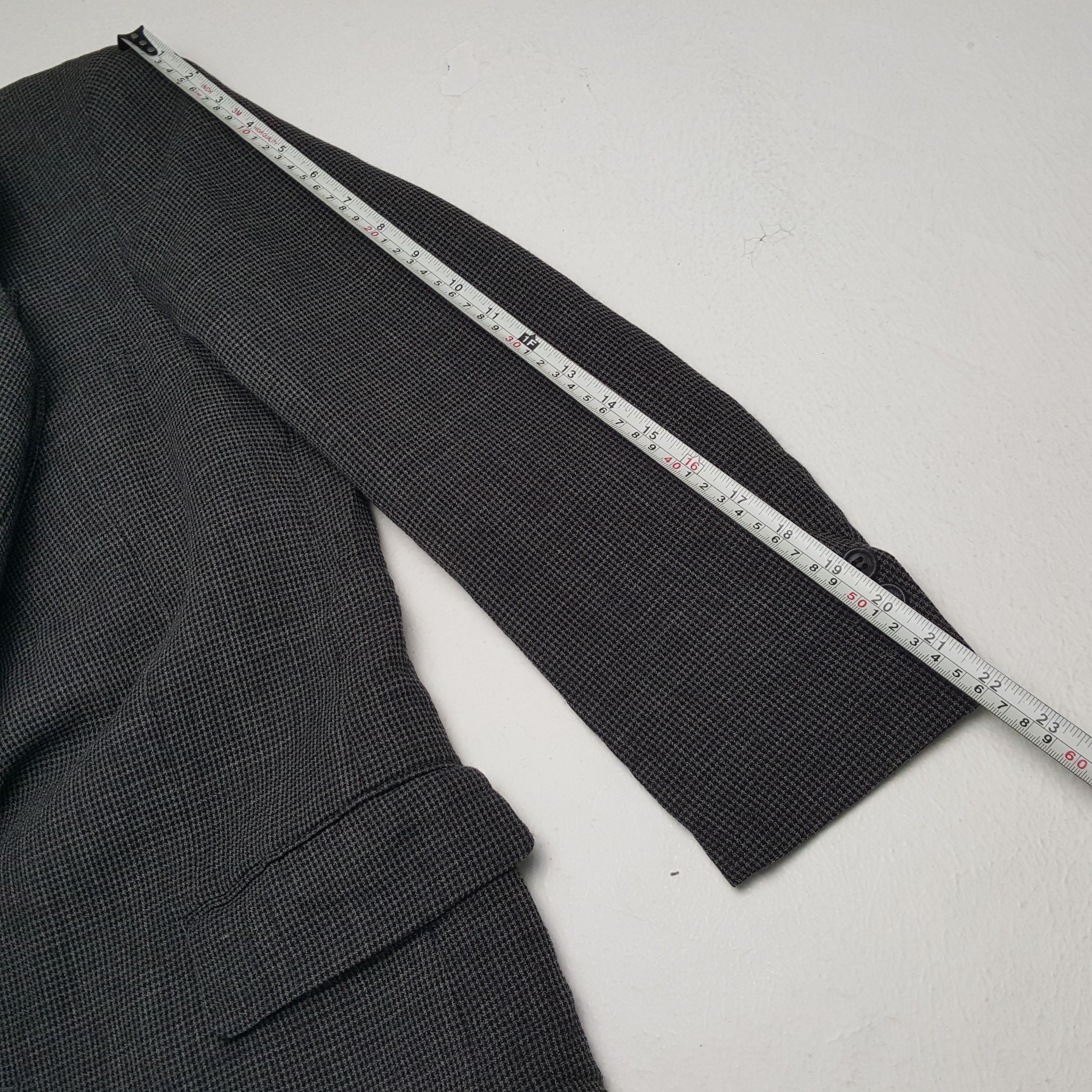 Issey Miyake × Japanese Brand × Vintage Vintage ISSEY MIYAKE Japanese Fashion Designer Blazers Size 38R - 5 Thumbnail