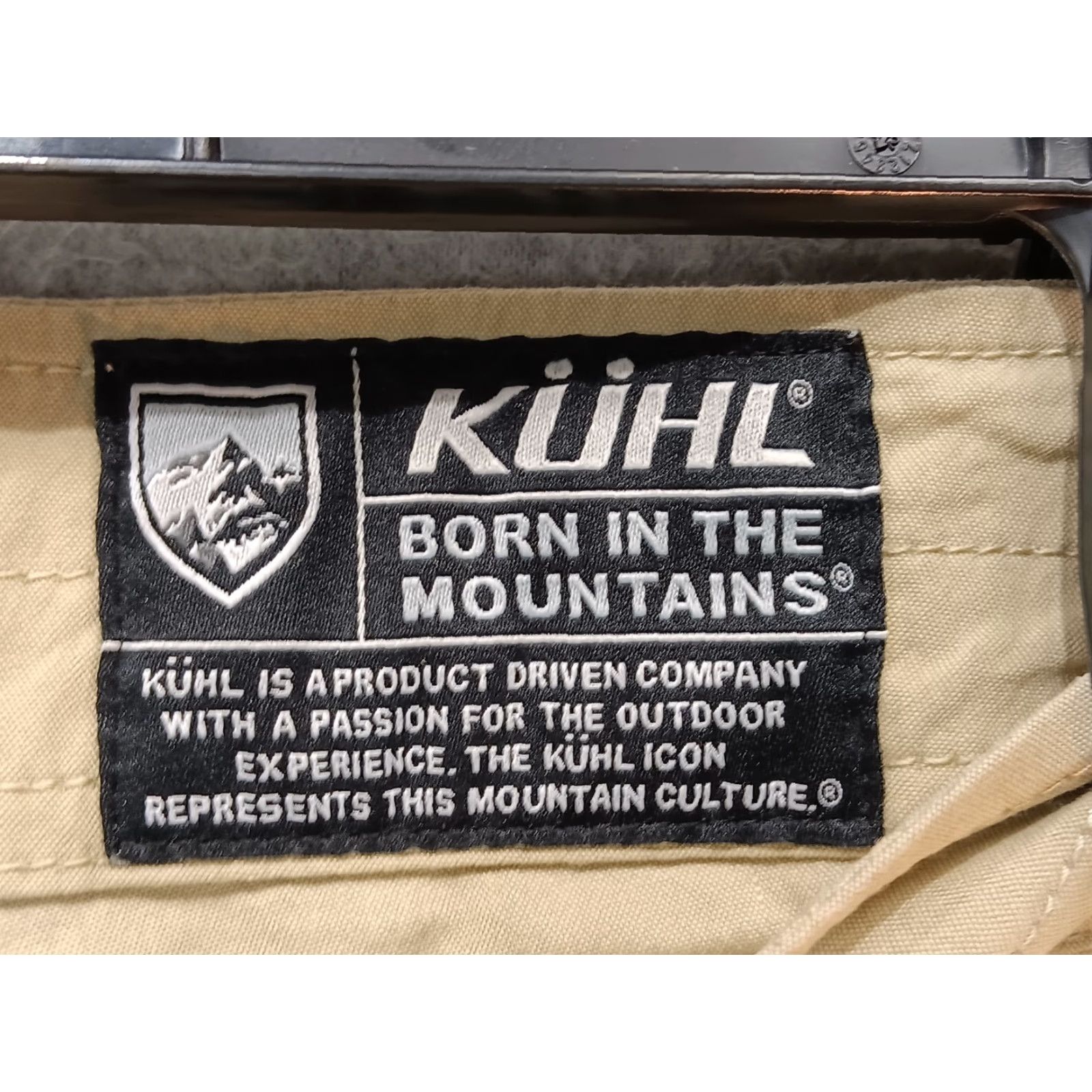 Vintage Kuhl Slax Pants Men 40x32 Beige Lightweight Nylon Twill Cargo Flat Front Pockets Modern Classic Mens Size US 40 / EU 56 - 6 Thumbnail