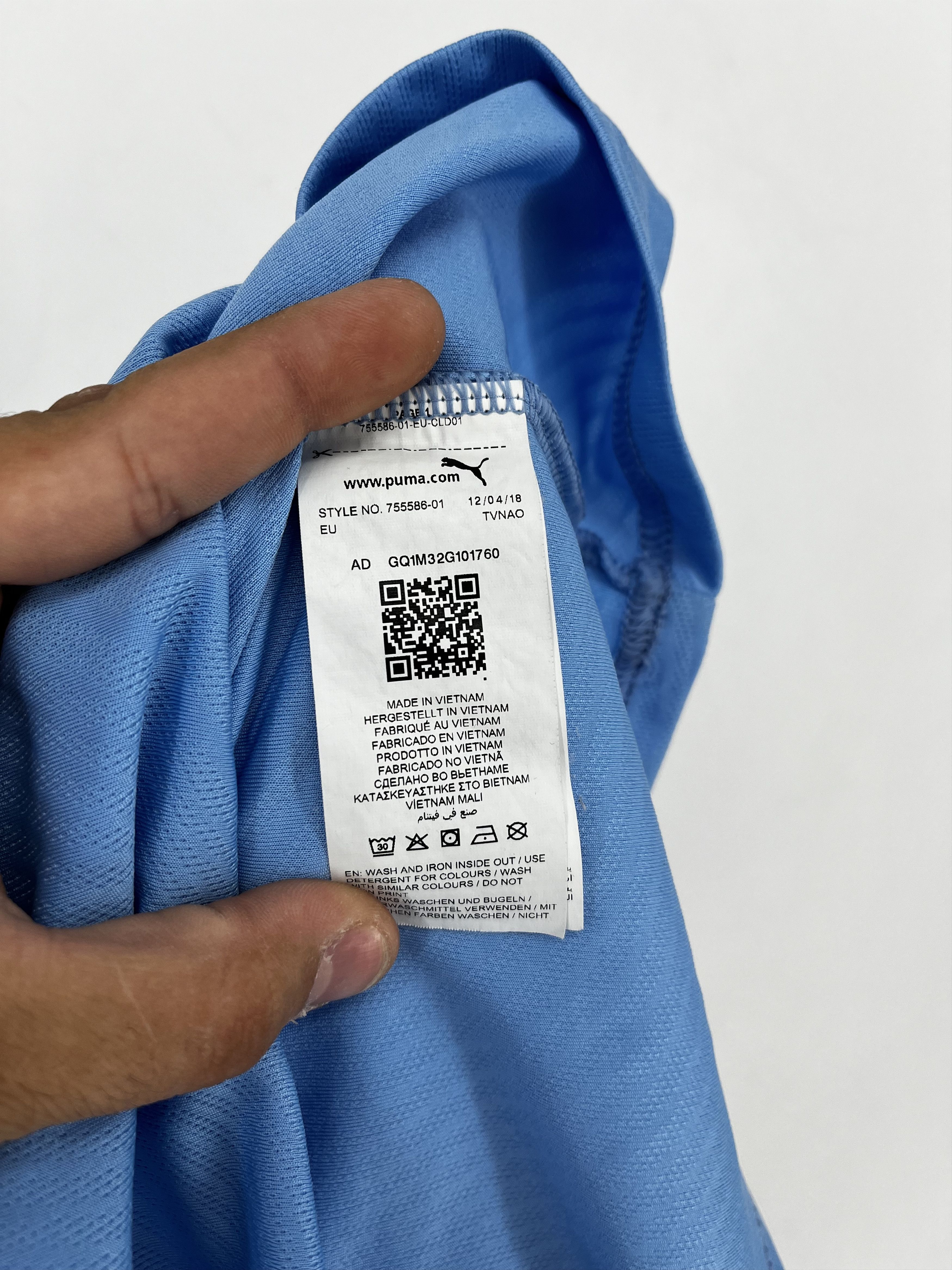 Other Puma Manchester City Home football shirt 2019/2020 Jersey Size US S / EU 44-46 / 1 - 16 Thumbnail