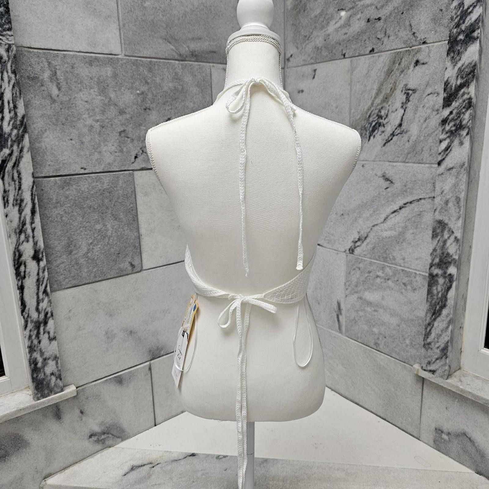 Designer Lovetree Design Women's White Crochet Halter Top Size L / US 10 / IT 46 - 5 Thumbnail