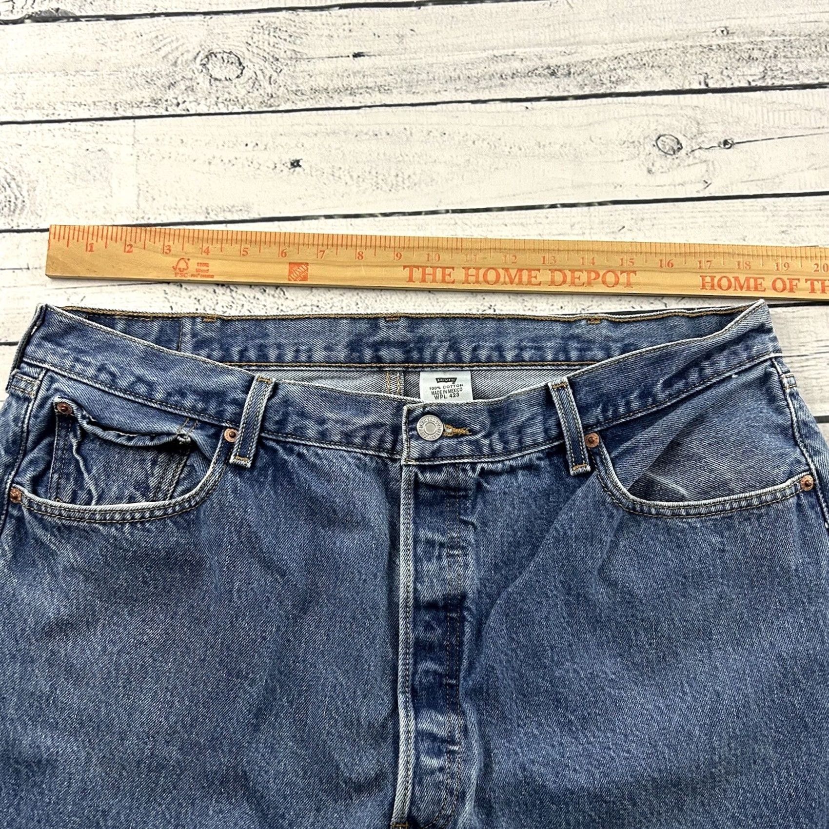 Levi's Levi's 501 XX Original Button Fly Medium Wash Denim Blue Jeans Men's 37x29 Jeans Regular 501 XX Mens Blue Denim Straight Jeans Size US 37 - 5 Thumbnail
