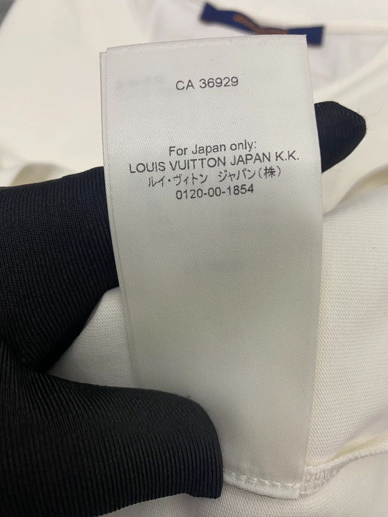 Louis Vuitton Louis Vuitton Solid Logo Crew Neck Casual Short Sleeve Size US XL / EU 56 / 4 - 8 Thumbnail