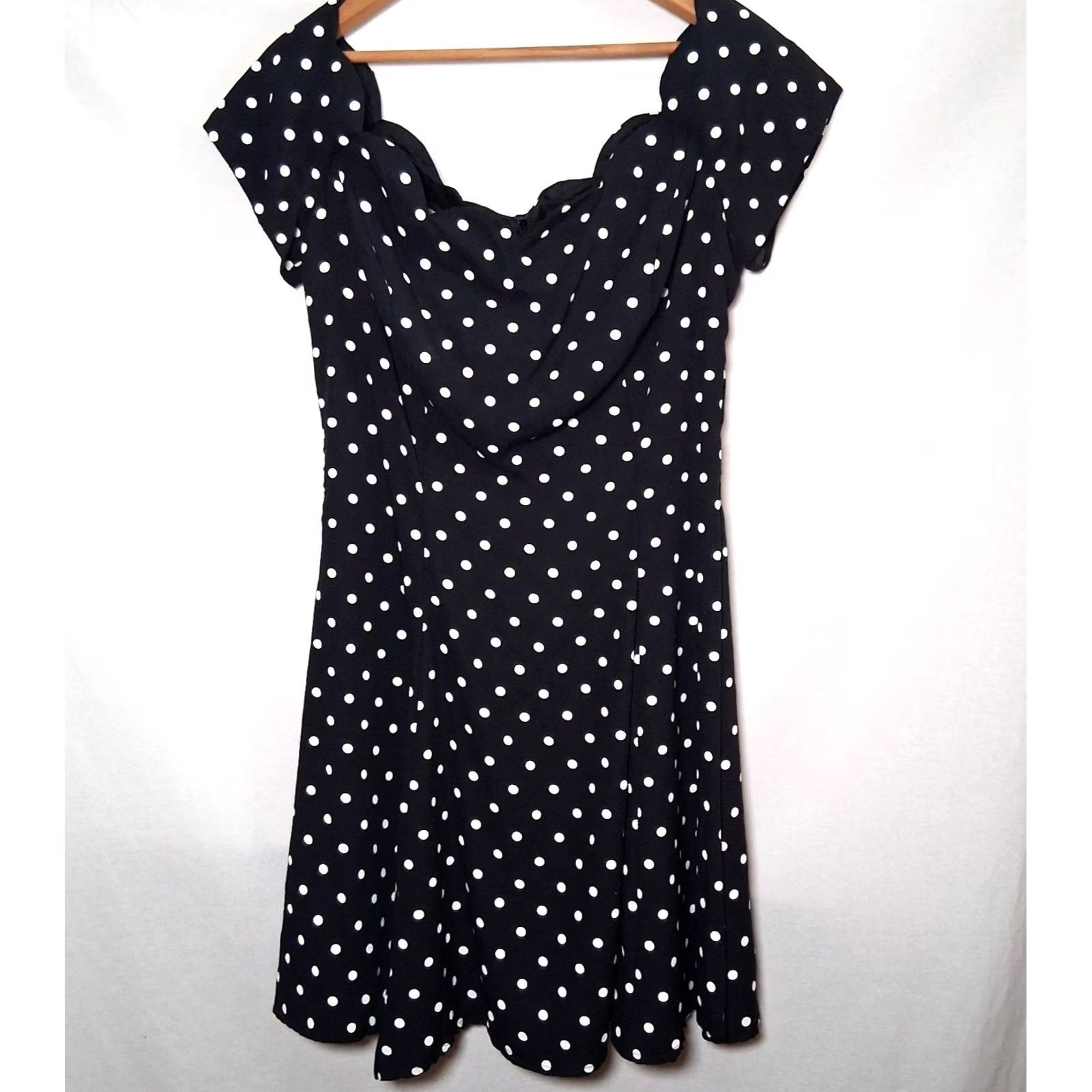 Vintage VINTAGE Roberta Dress XL Black Polka Dot Off Shoulder Scalloped Pinup 90s Size XL / US 12-14 / IT 48-50 - 2 Thumbnail