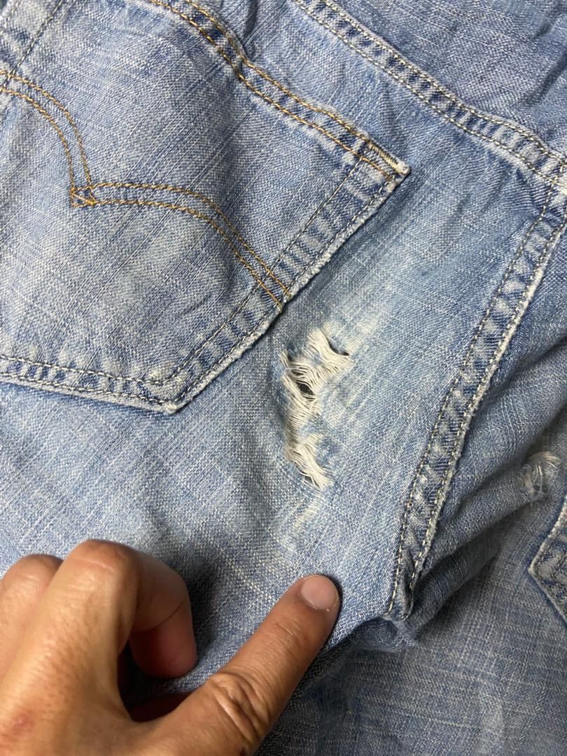 Levi's Levis Strauss Co. Distressed Jeans (175) Size US 32 / EU 48 - 3 Thumbnail