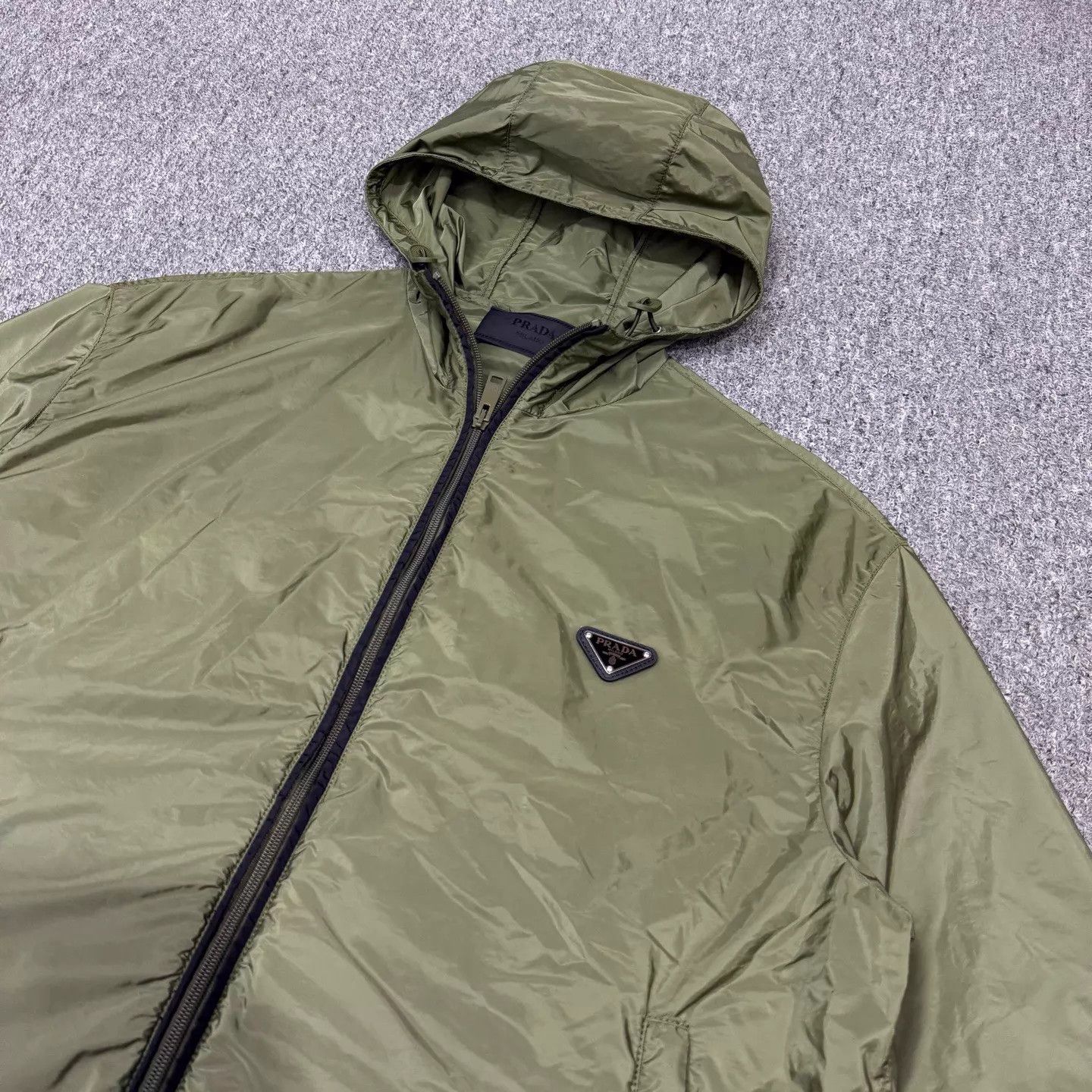 Prada Prada Green Metal Triangle Logo Jacket Size S 99 New Size US S / EU 44-46 / 1 - 3 Thumbnail