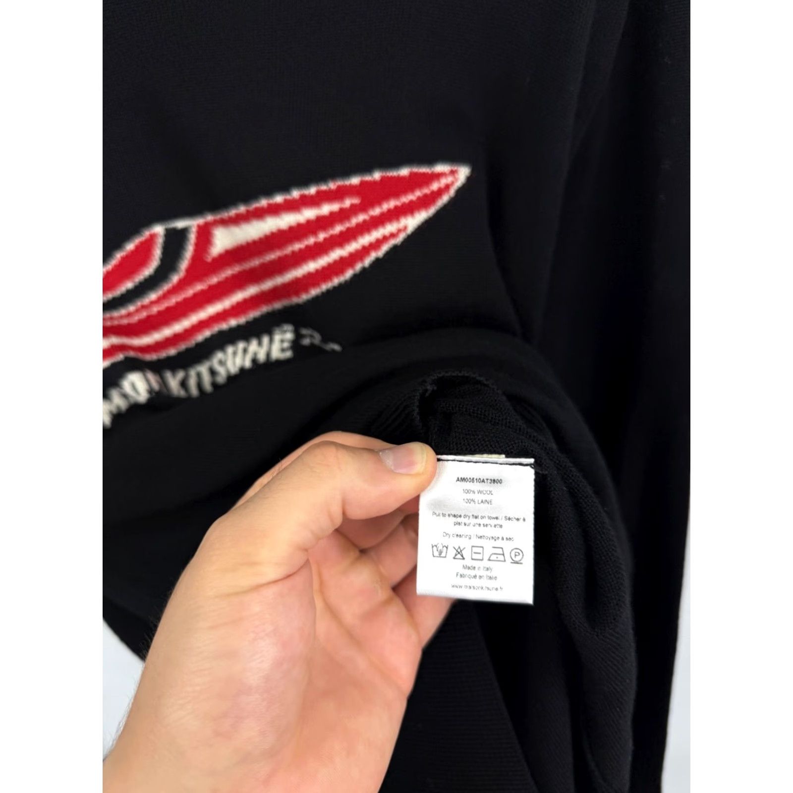 Vintage Maison Kitsune Paris Speedboat Wool Laine Sweaters M Black Mens Sweater Knit Wool Crew Neck Pullover Vintage-Style Paris Theme 90s? Size US M / EU 48-50 / 2 - 7 Thumbnail