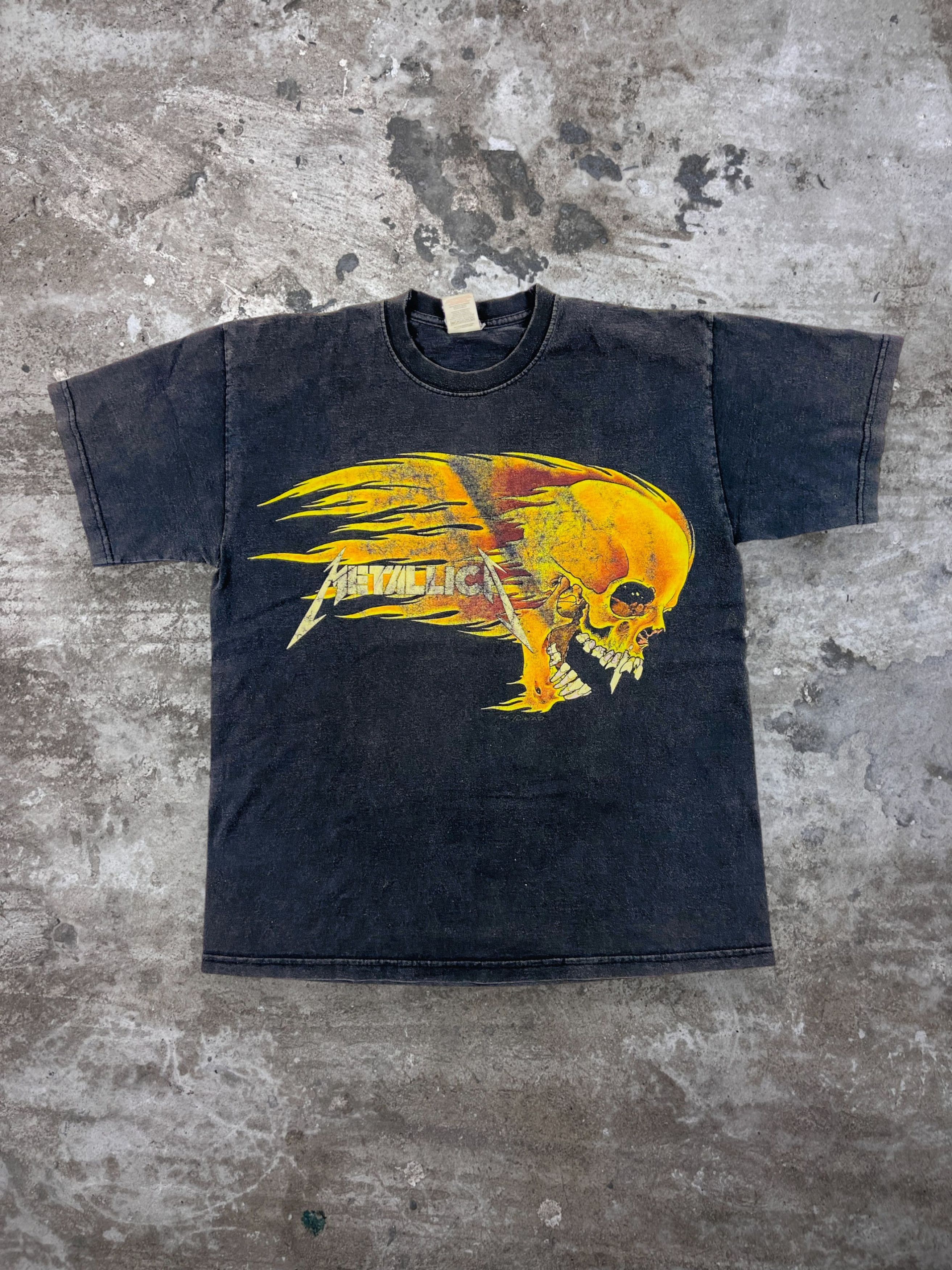 Band Tees 2000s DISTRESSED METALLICA FLAMED SKULL SUNFADED TEE - № 308 Size US M / EU 48-50 / 2 - 2 Thumbnail