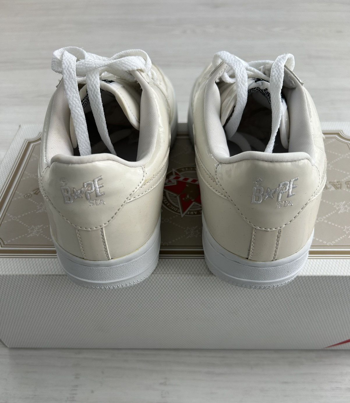 Bape VERY RARE OG 2001 A BATHING APE 1ST PATENT LEATHER BAPESTA Size US 9 / EU 42 - 3 Thumbnail