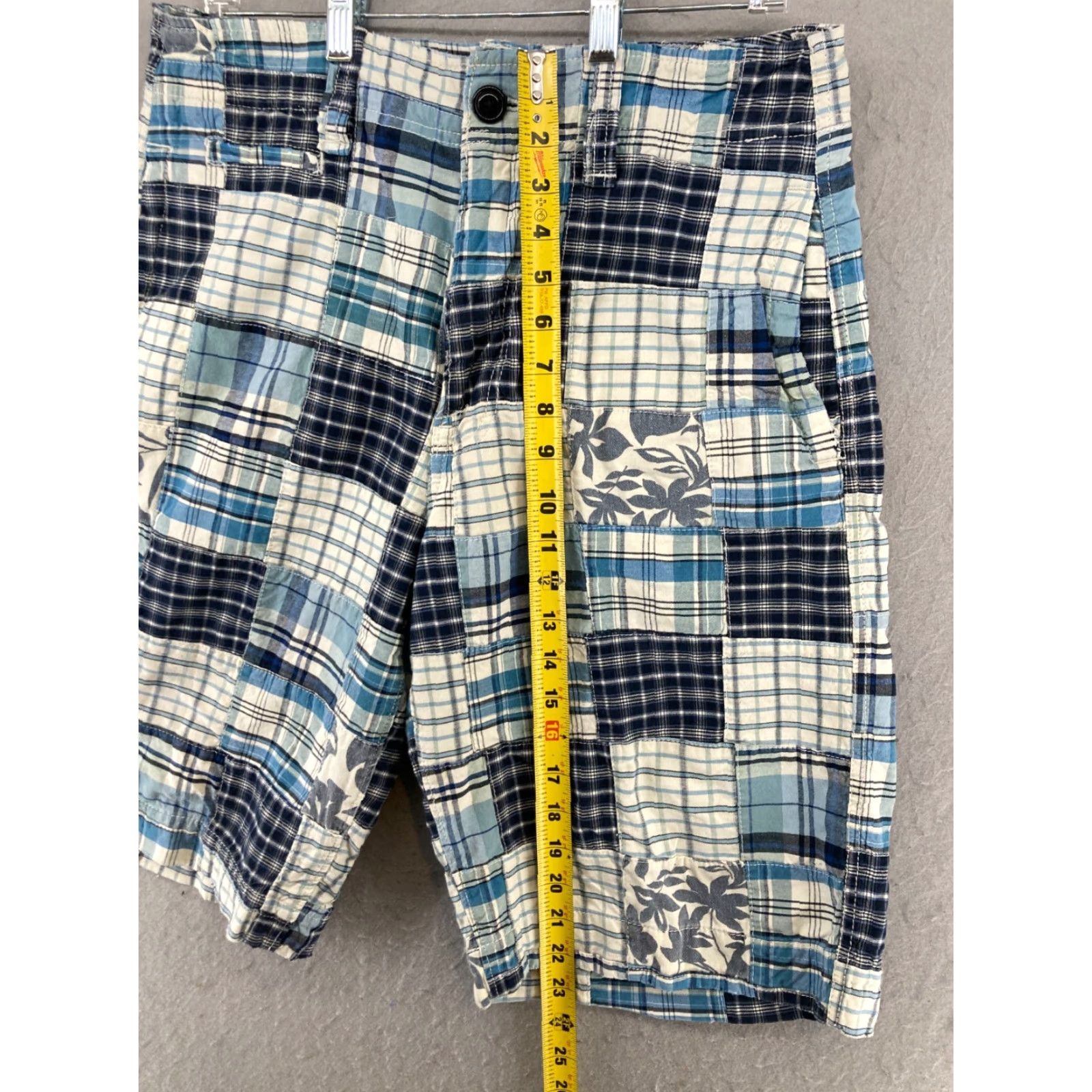 American Eagle Outfitters American Eagle Outfitters Bermuda Shorts Mens 30 Blue Plaid Preppy 90s Style, Casual Mens Size US 30 / EU 46 - 3 Thumbnail