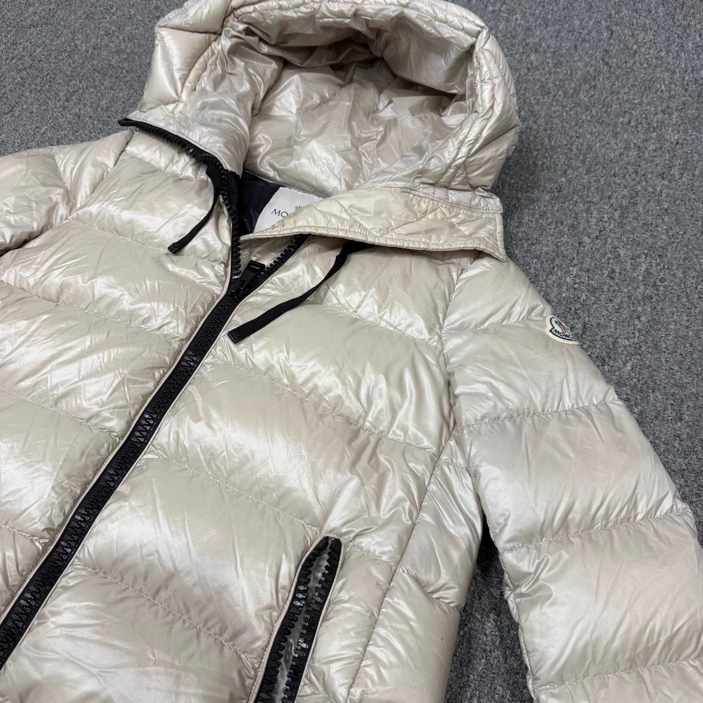 Moncler Moncler puffer jacket size 1 95 new Size XS / US 0-2 / IT 36-38 - 3 Thumbnail