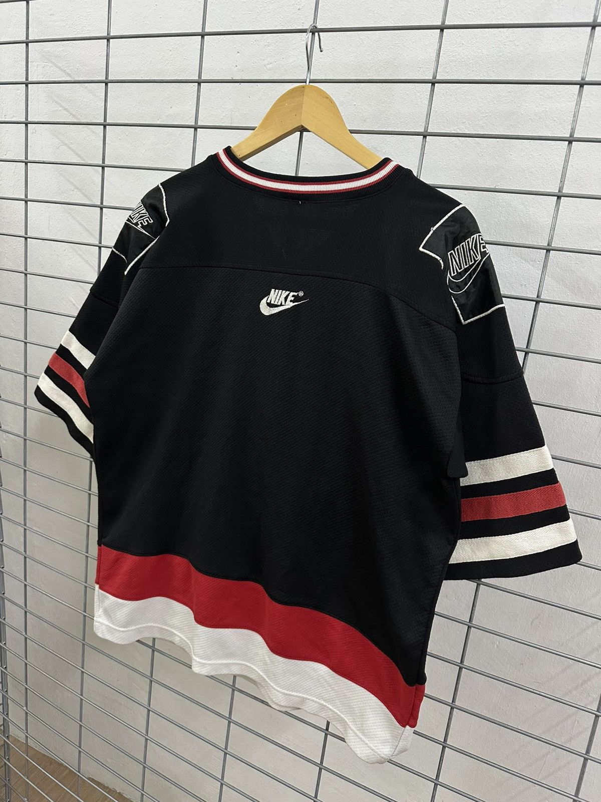 Nike Rare And Beautiful Vintage Nike Hockey Jersey Size US L / EU 52-54 / 3 - 5 Thumbnail
