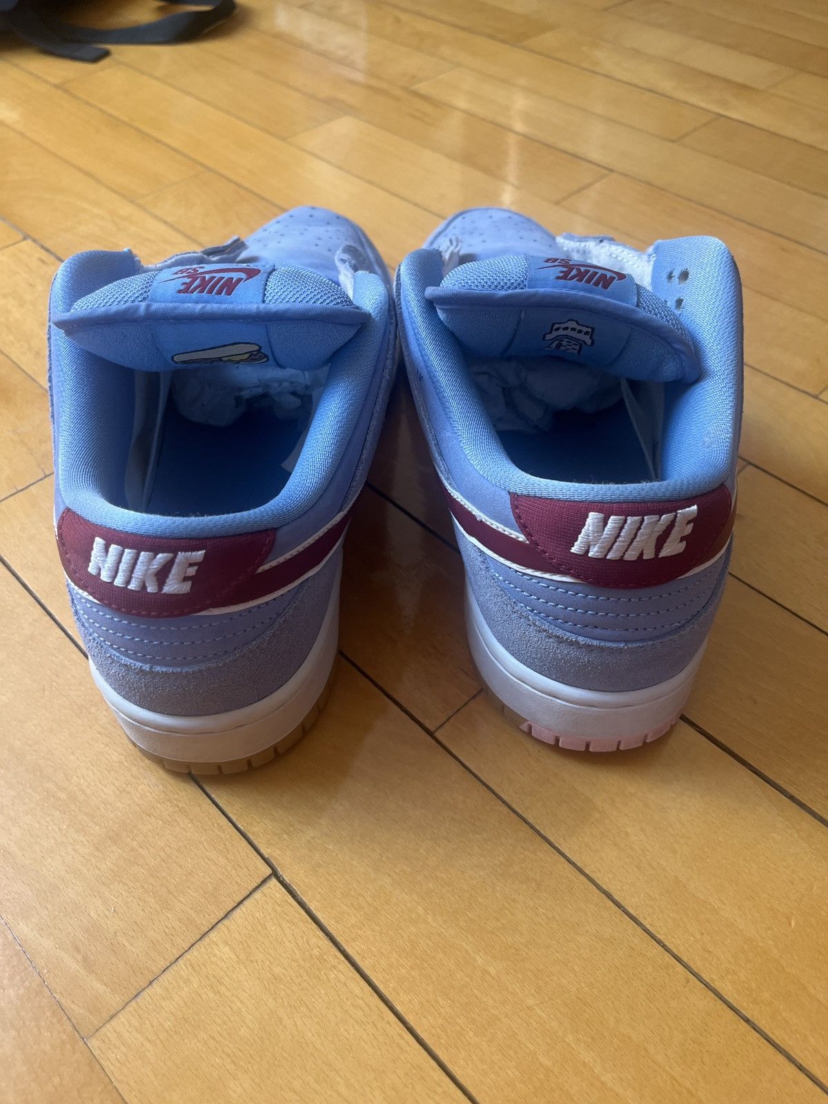 Nike SB Nike sb Philadelphia Phillies Size US 9 / EU 42 - 4 Thumbnail