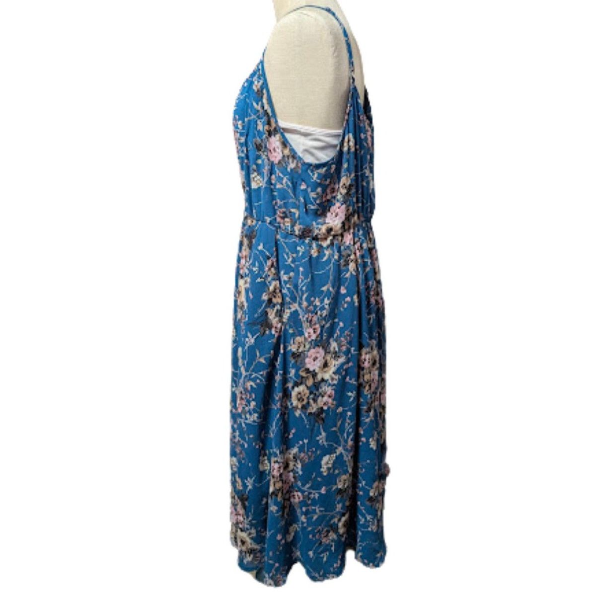 Torrid Torrid Floral Midi Dress Adjustable Strap Plus Size 2 USED Size XXL / US 16-18 / IT 52-54 - 4 Thumbnail