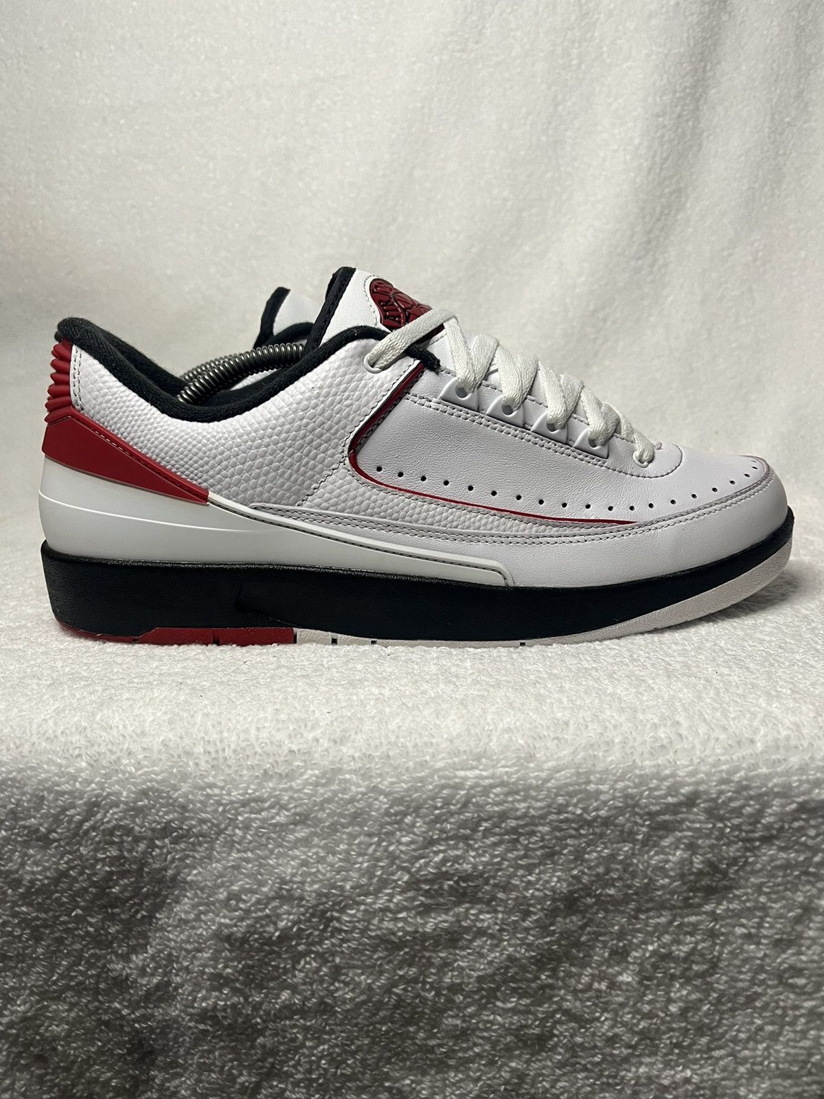 image of Jordan Nike Air Jordan 2 Retro Low Chicago 2016 Size 11 Shoes in White, Men's