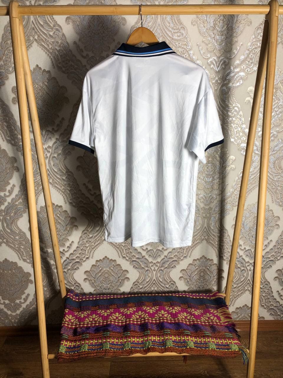 Vintage VERY RARE ENGLAND RETRO CLASSICOS DE FUTEBOL JERSEY Y2K 90s Size US M / EU 48-50 / 2 - 6 Thumbnail