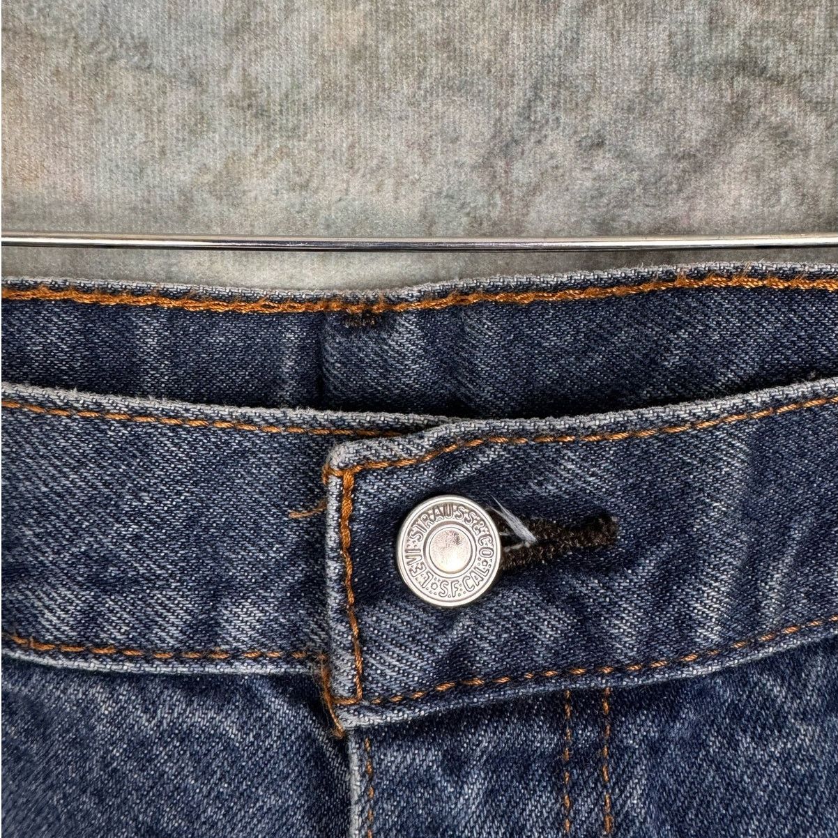 Levi's × Vintage VTG Y2K Levi’s 517 Bootcut Denim Jeans 33x34 Dark Wash Size US 33 - 8 Thumbnail