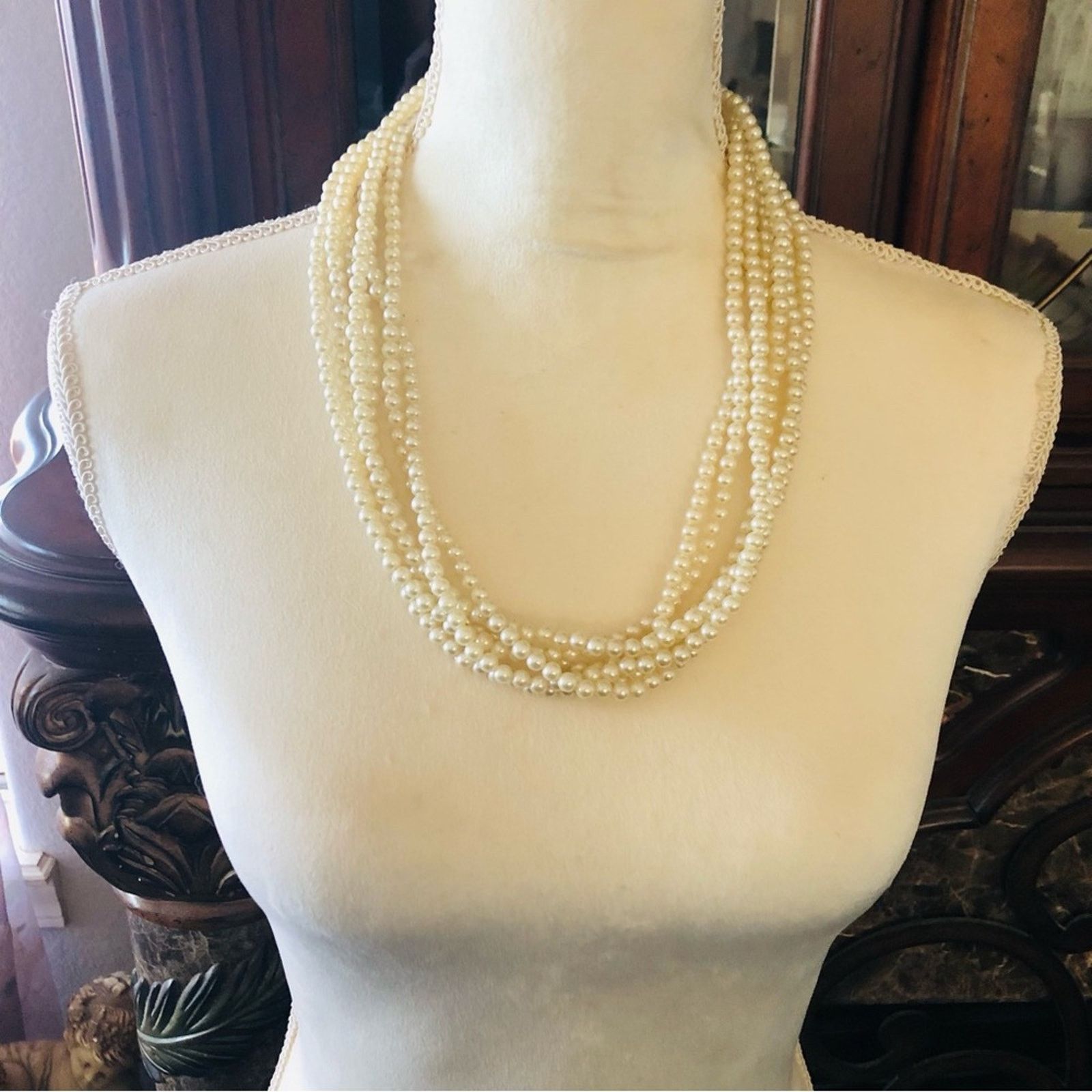 Vintage Vintage 6 strand cream pearl necklace Size ONE SIZE - 6 Thumbnail