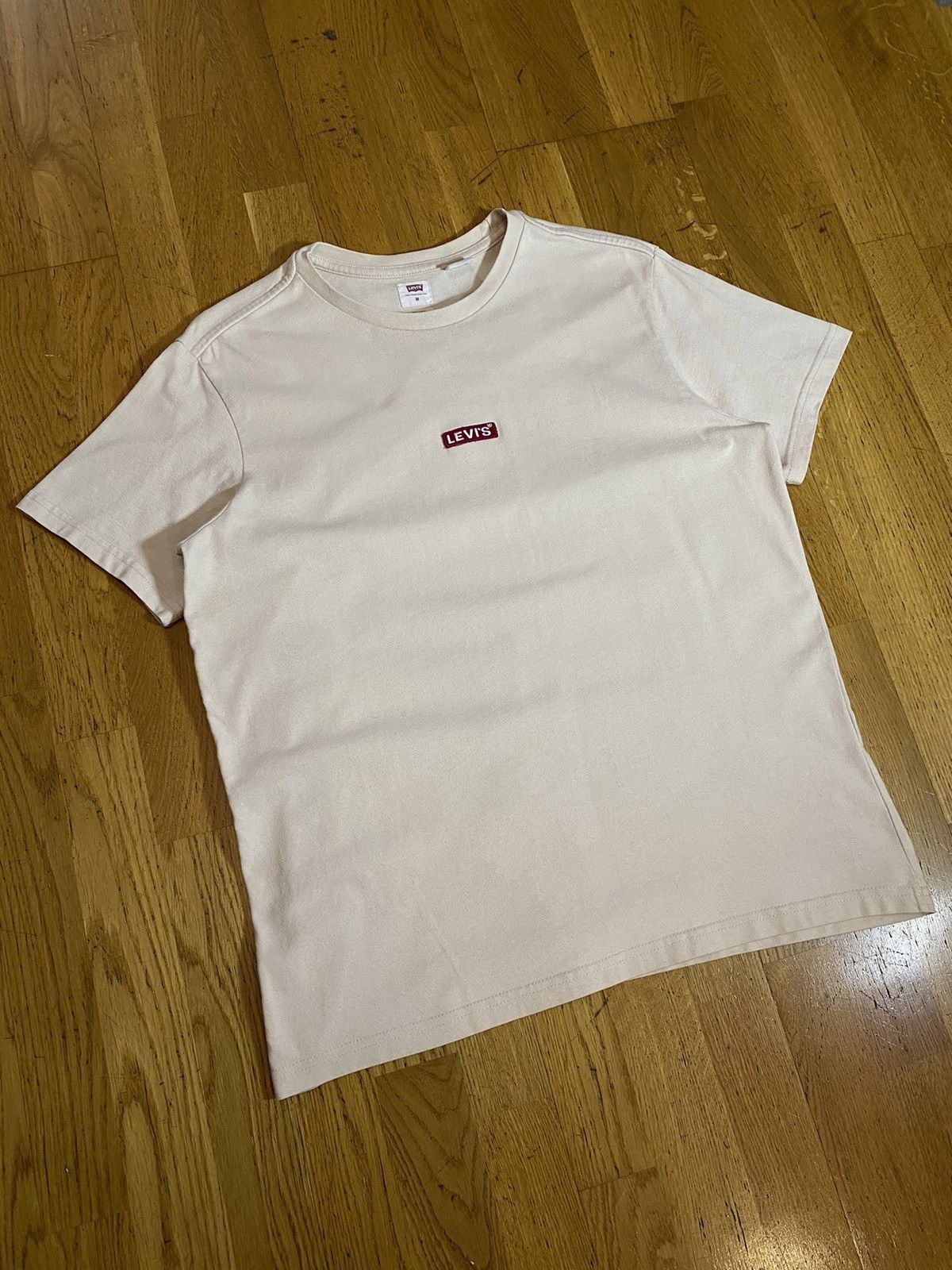 Levi's Levi’s centre logo beige Tee - Size M Size US M / EU 48-50 / 2 - 2 Thumbnail