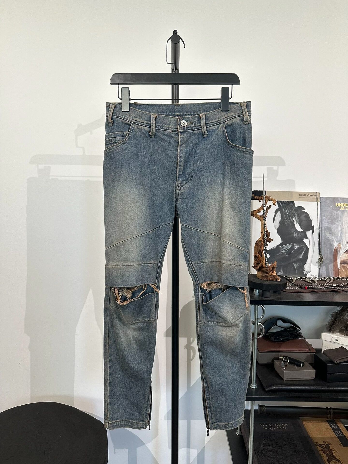 Julius Julius_7 Double Knee Distressed Washed Jeans Size US 34 / EU 50 - 1 Thumbnail