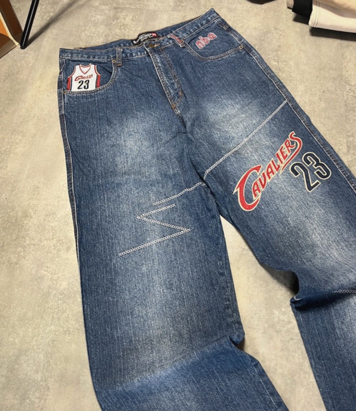 Other UNK NBA Cavaliers 23 Baggy Denim Size 34 Y2K Size US 34 / EU 50 - 5 Thumbnail
