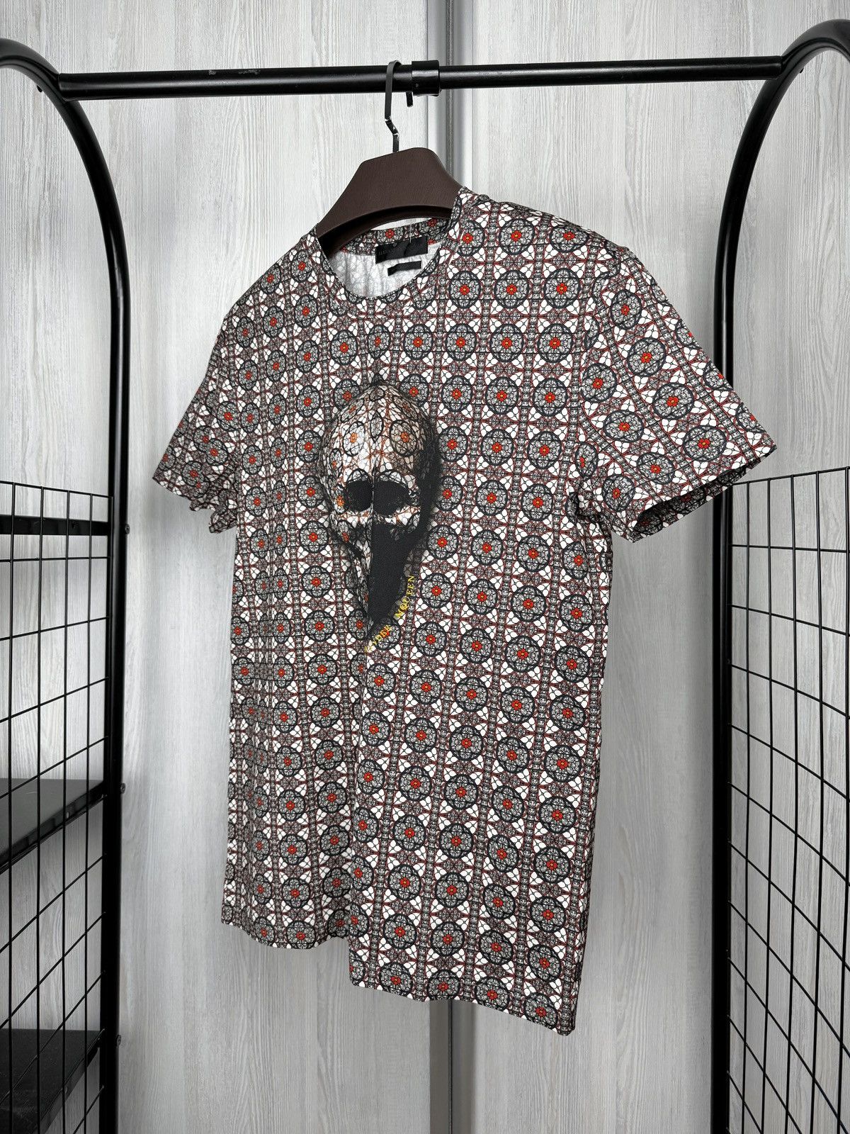 Alexander McQueen Alexander McQueen Rare Skull & Floral Graphic Design T-Shirt Size US M / EU 48-50 / 2 - 6 Thumbnail