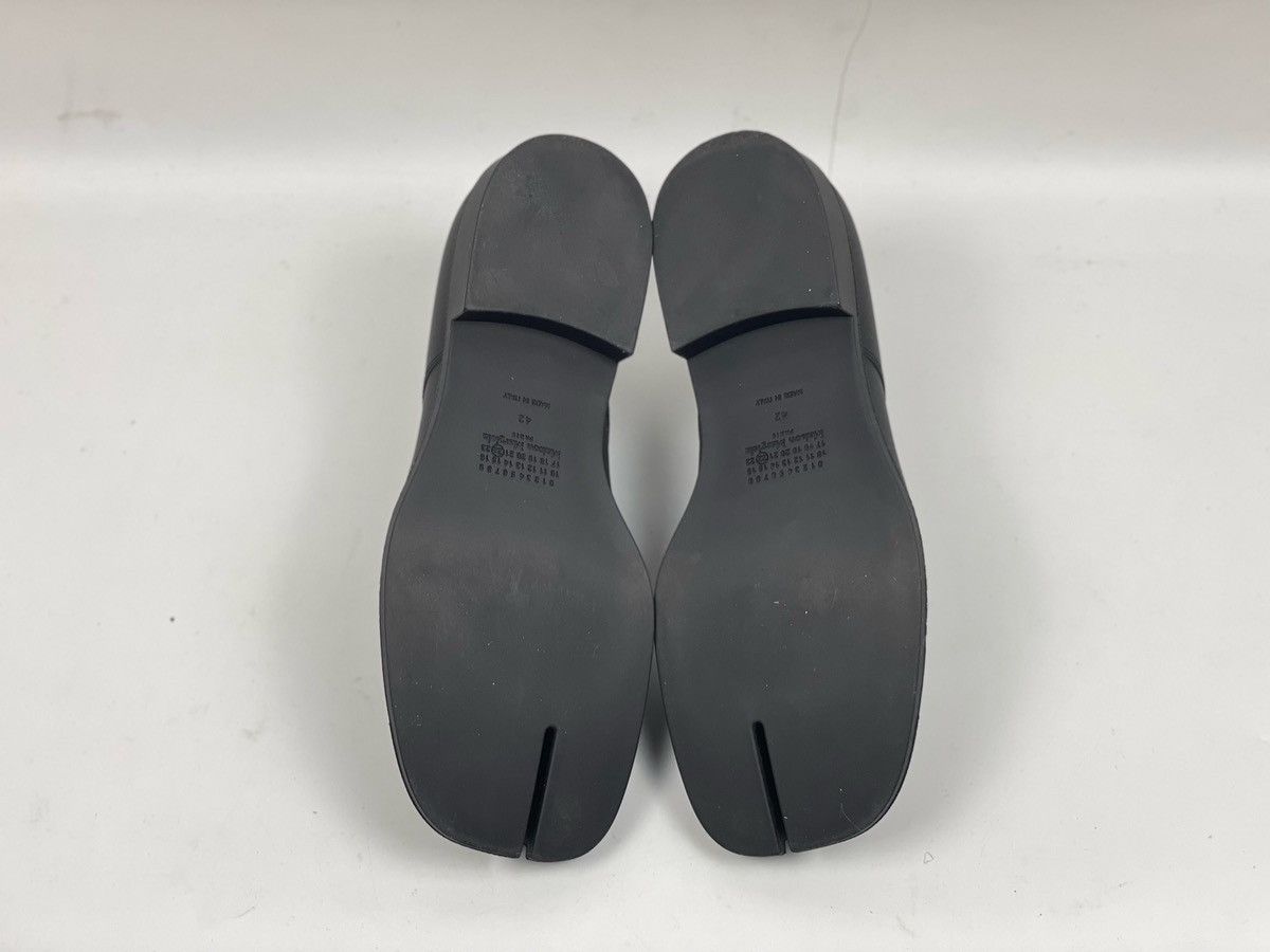 Maison Margiela Maison Margiela Rubber Tabi Derby Shoes Size US 8.5 / EU 41-42 - 12 Thumbnail