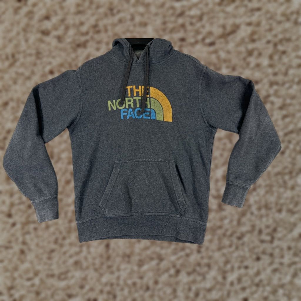 The North Face The North Face Mens Hoodie Hoodie Small Gray Cotton Blend Jersey Pilling, logo shows cracking, please review all photos. Size US S / EU 44-46 / 1 - 1 Thumbnail