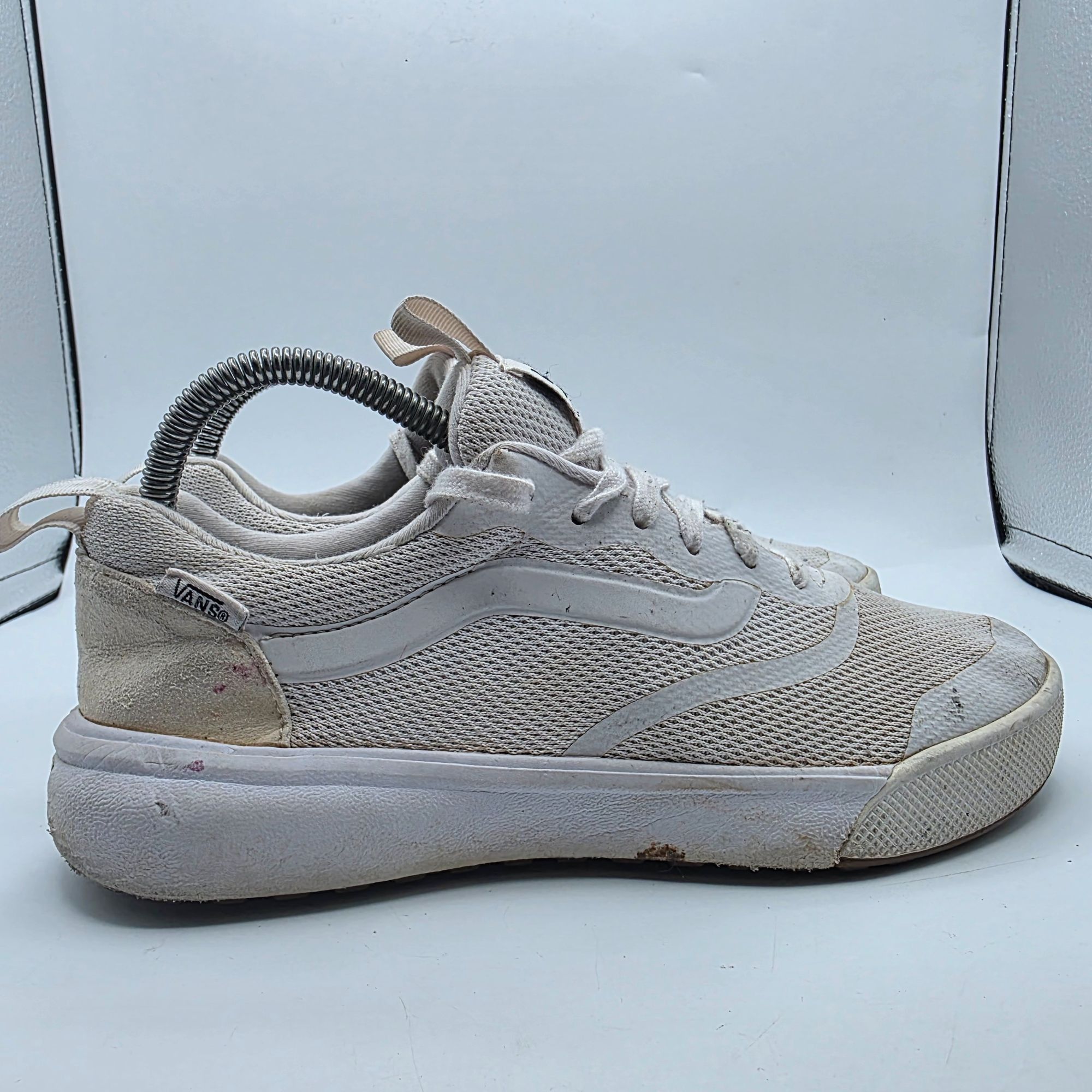 Vans Vans UltraRange Womens 8 White Athletic Shoes Lightweight Ca Size US 8 / IT 38 - 12 Thumbnail
