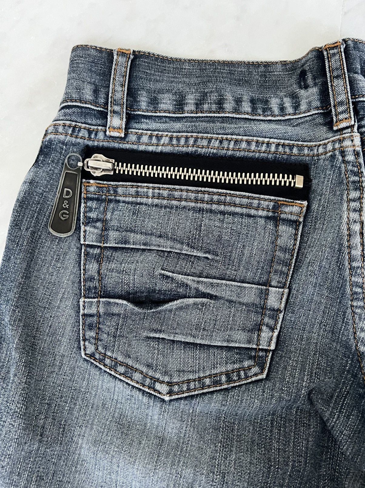Dolce & Gabbana Jeans D&G Dolce & Gabbana Vintage Y2K – metal logo Size 27" / US 4 / IT 40 - 11 Thumbnail