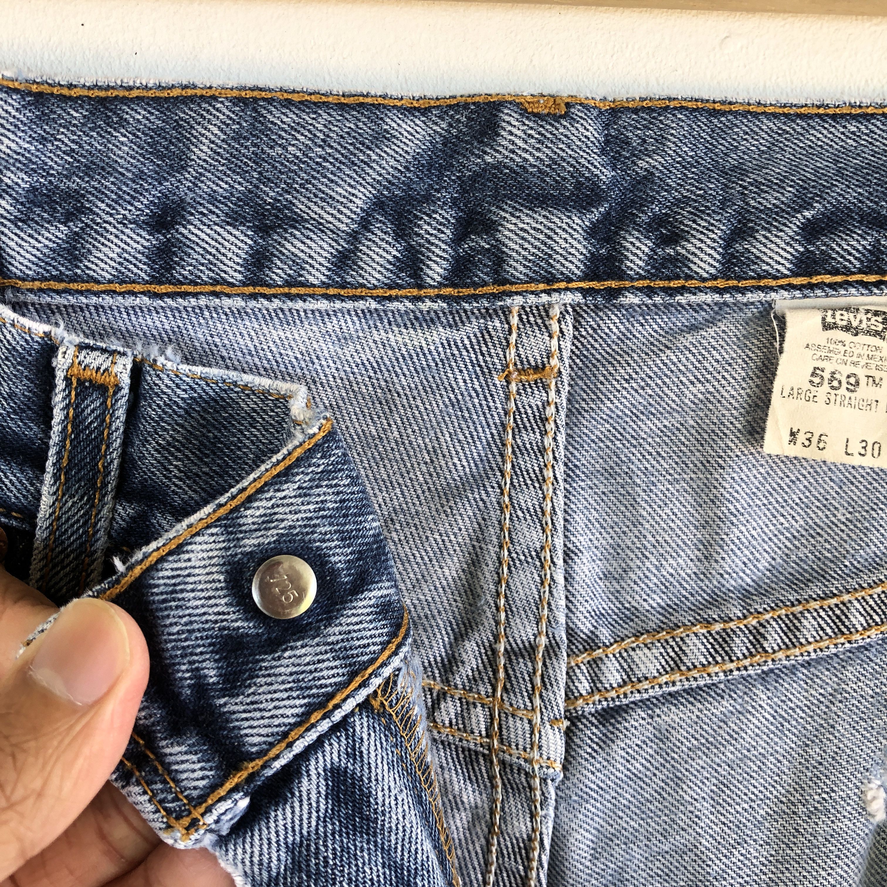 Levi's Vintage Distressed Levis Baggy Jeans Faded Levi's 569 Denim Size US 34 / EU 50 - 6 Thumbnail