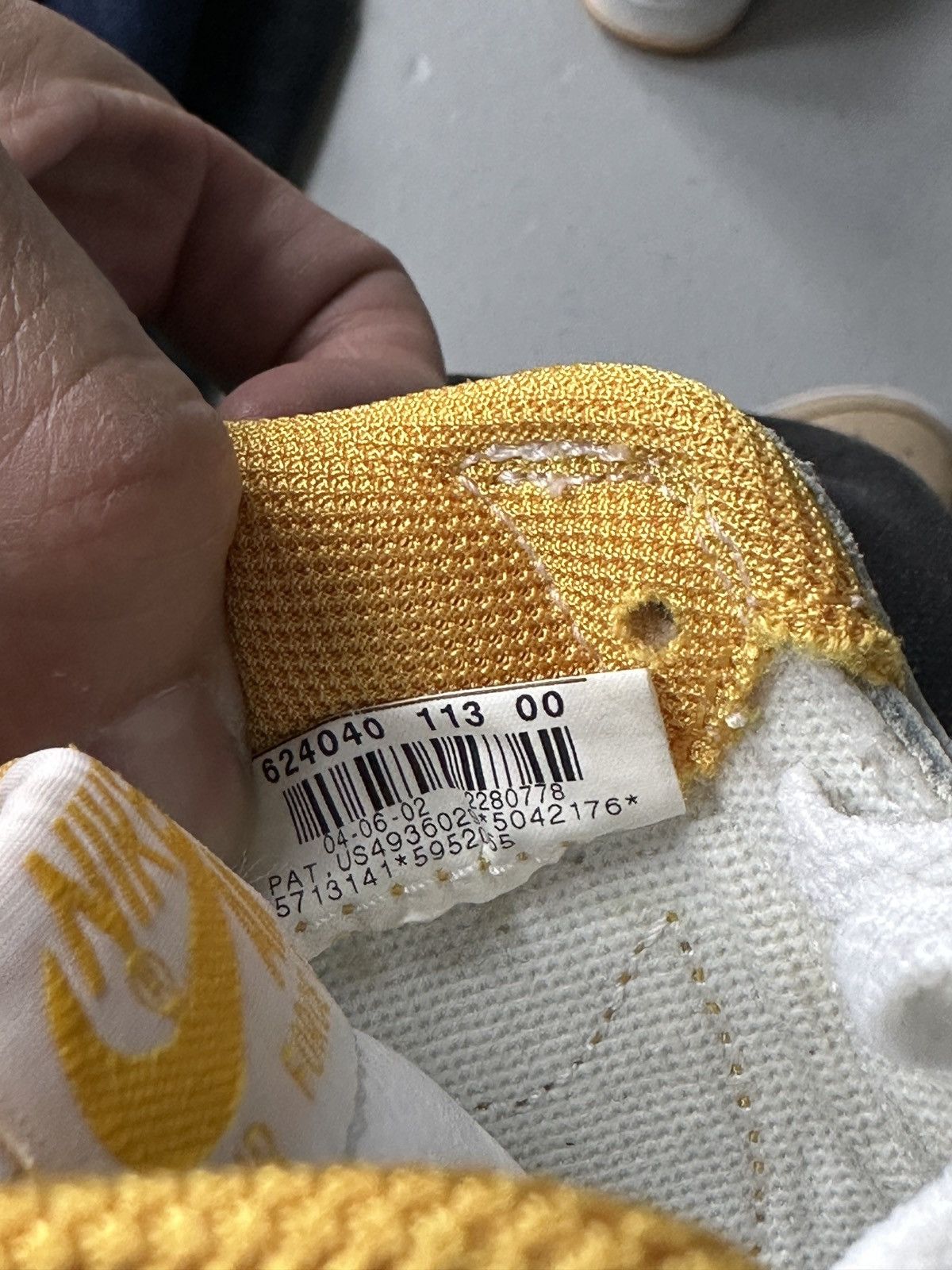 Nike Air force 1 White Canyon Gold 2002 Size US 10.5 / EU 43-44 - 8 Thumbnail