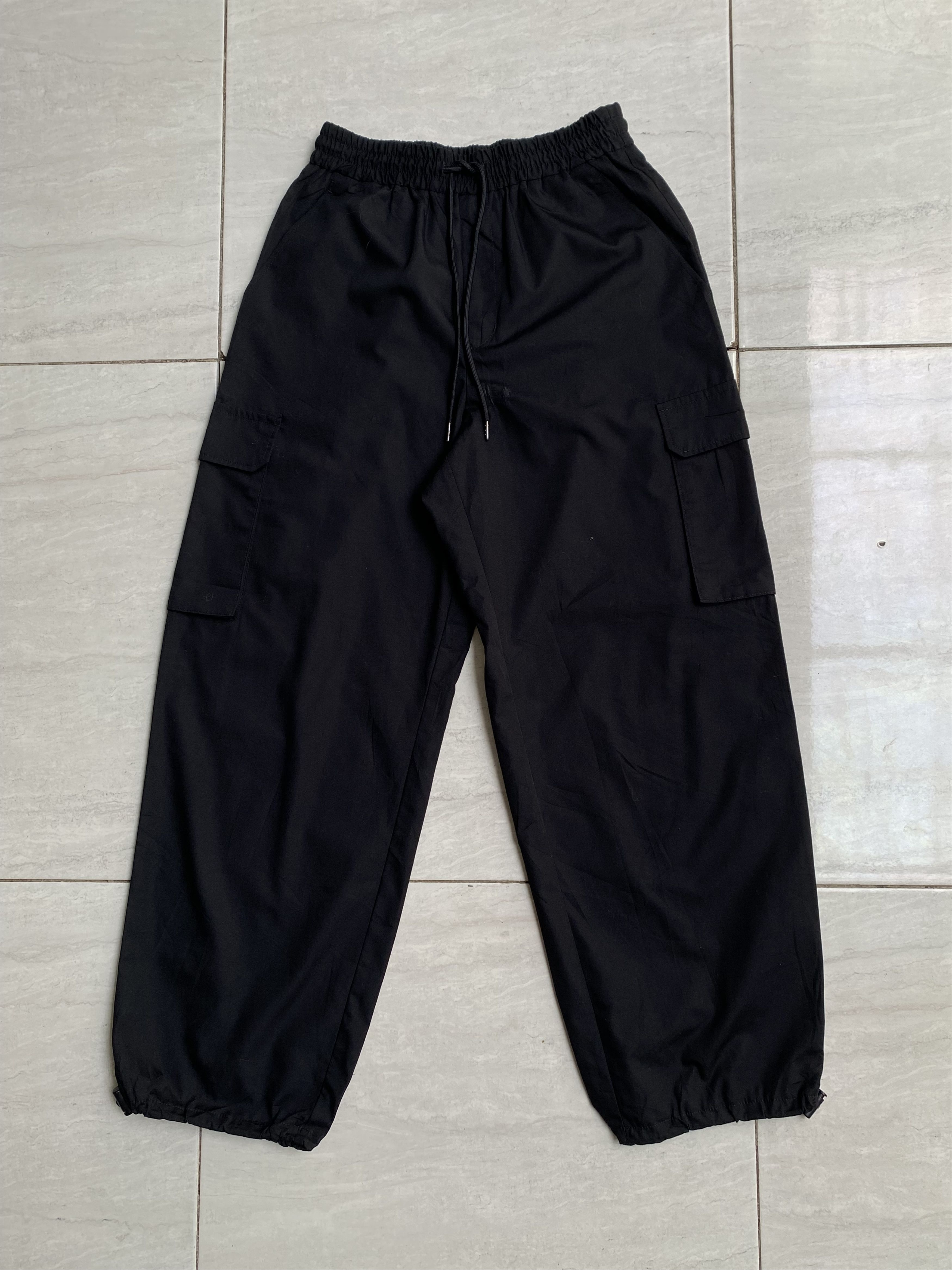 GU GU Black Wide Cargo Joger Pants Size US 26 / EU 42 - 1 Thumbnail