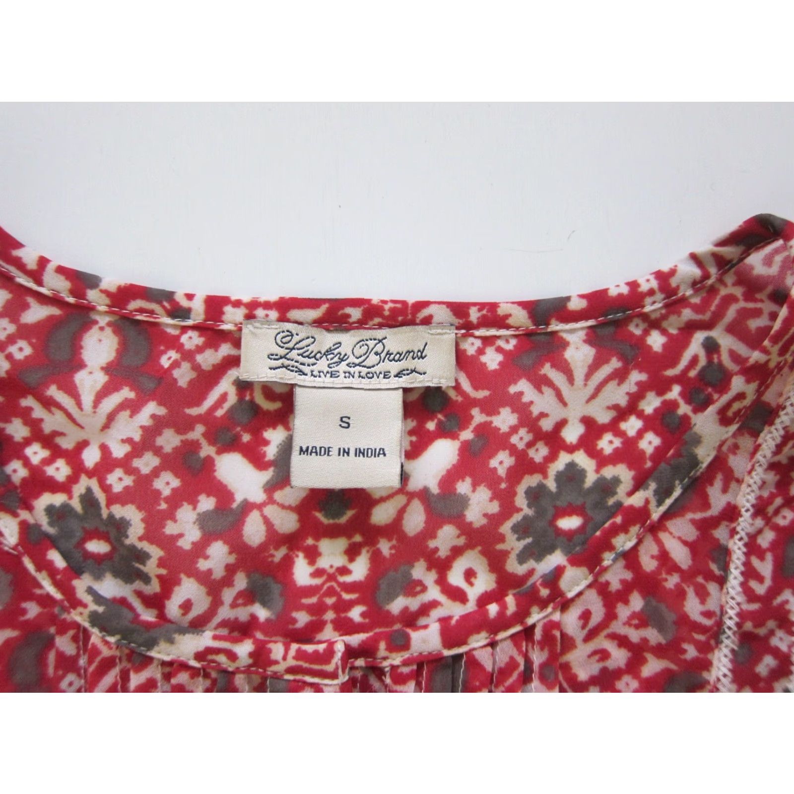 Lucky Brand Lucky Brand Red Embroidered Paisley Long Sleeve Button Down Blouse S Womens Size S / US 4 / IT 40 - 3 Thumbnail