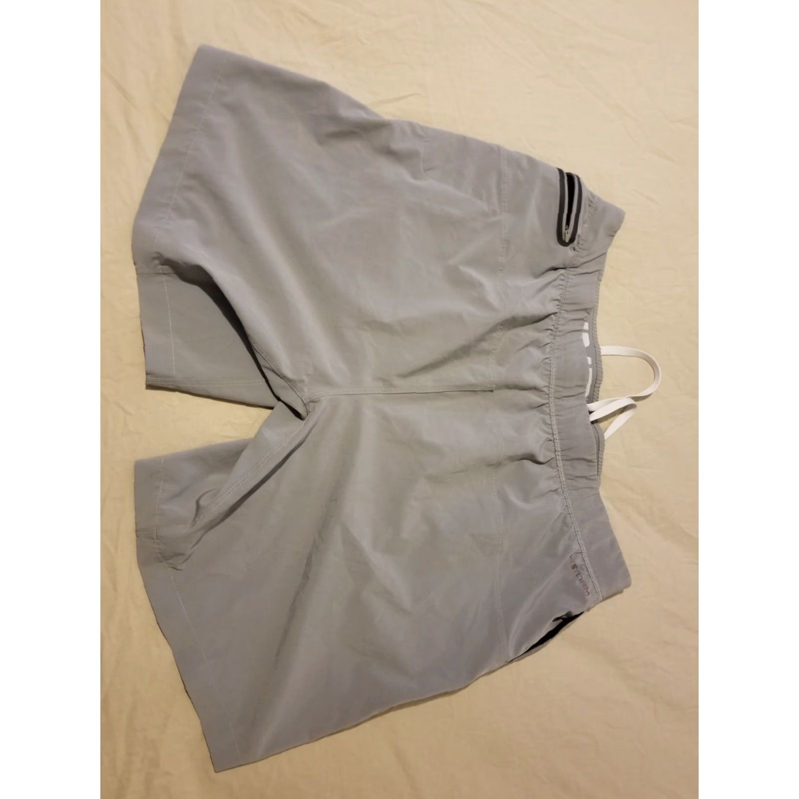 Under Armour Under Armour Mens Shorts XL Gray Athletic Gym Workout Size US 36 / EU 52 - 2 Thumbnail