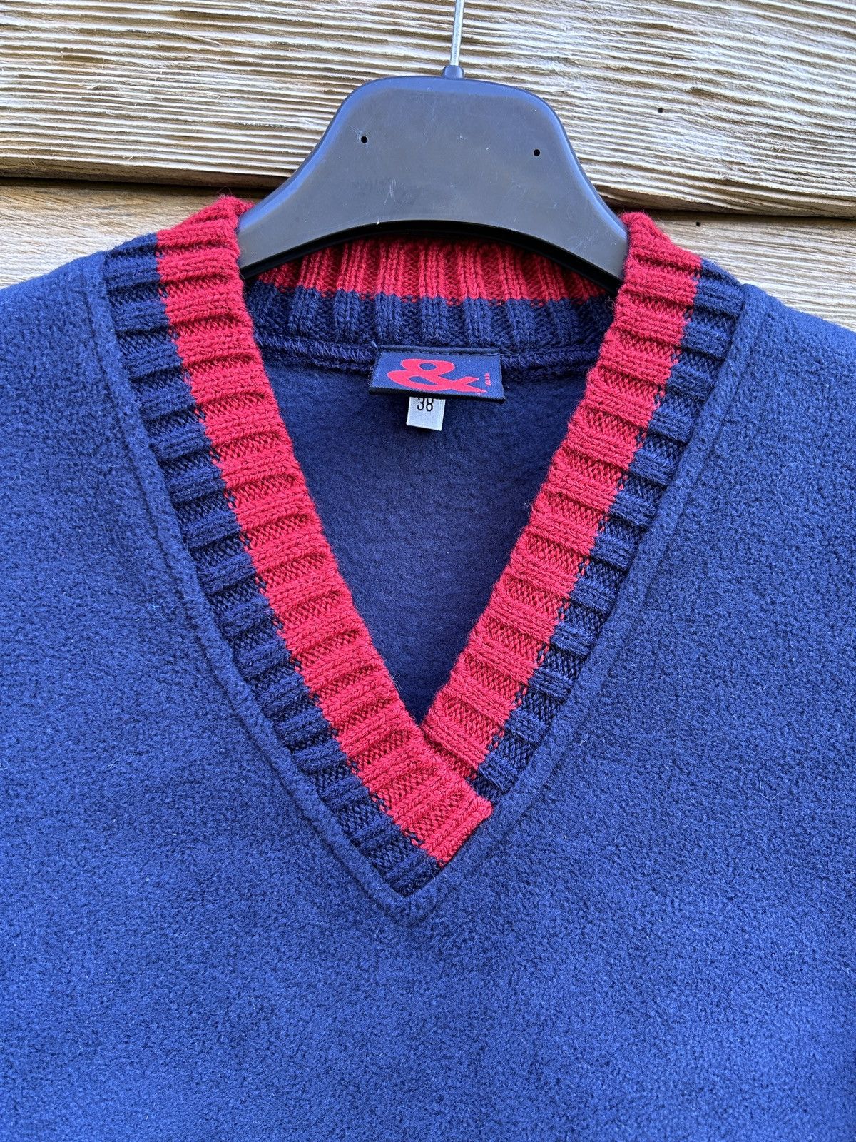 Dolce & Gabbana Vintage Dolce Gabbana Fleece V Neck Sweatshirt In Blue 38 Size XS / US 0-2 / IT 36-38 - 2 Thumbnail