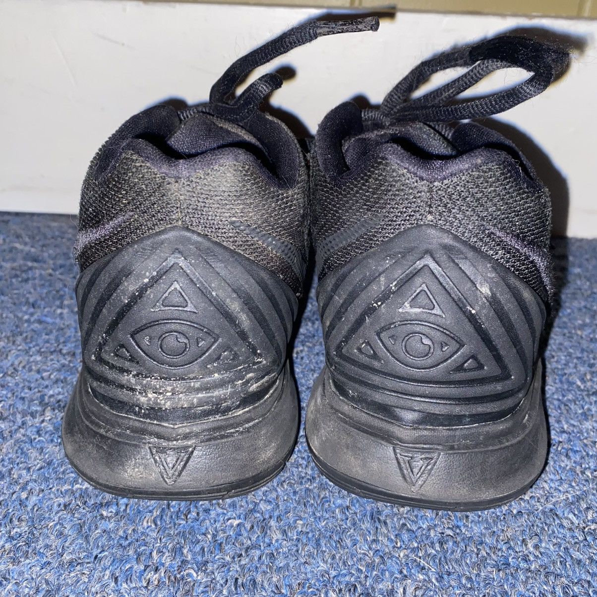 Nike Nike Kyrie Irving 6 mid top eye tie up basketball shoes Size US 6 / EU 39 - 4 Thumbnail