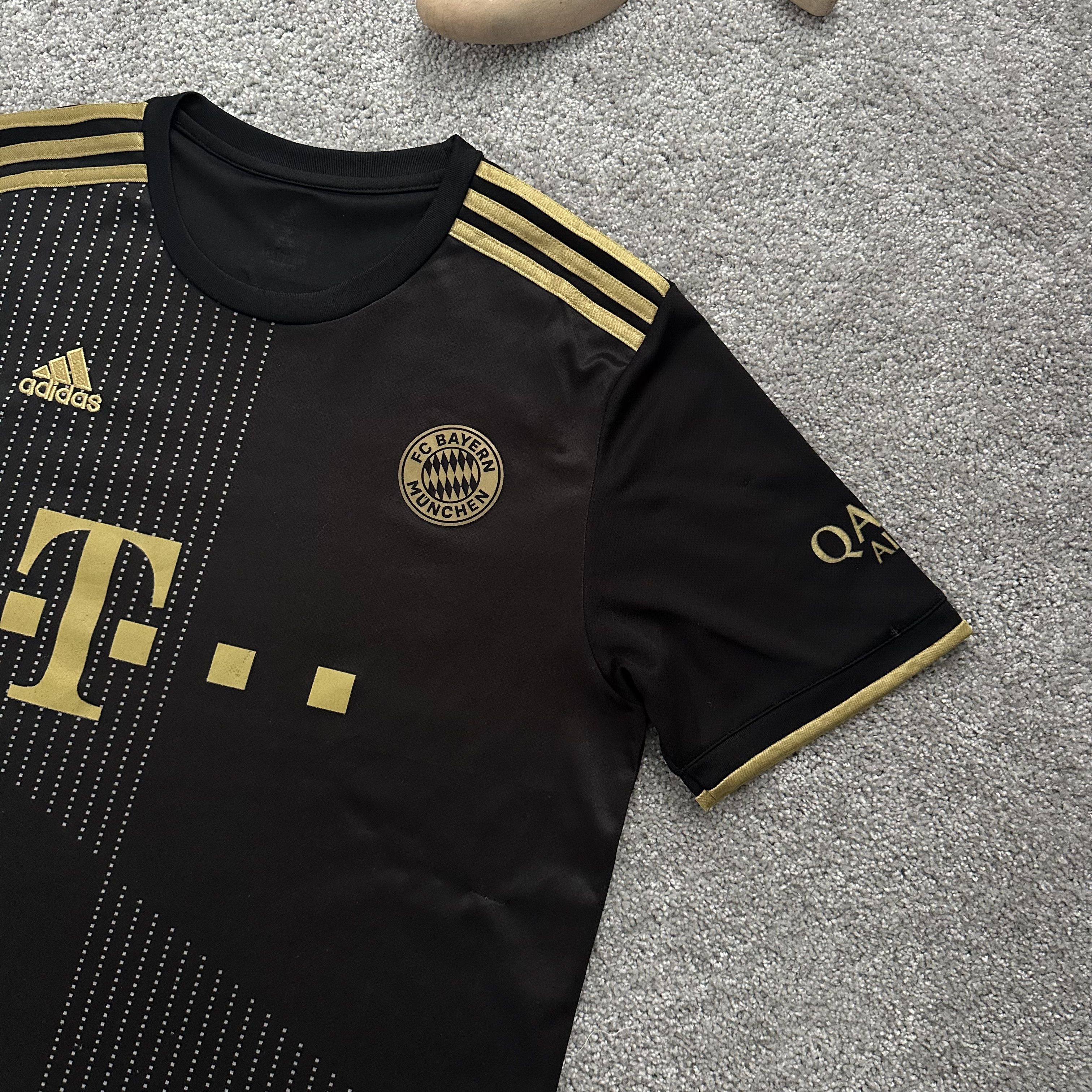 Adidas Adidas FC Bayern Munchen Soccer Jersey 2021 2022 Size US L / EU 52-54 / 3 - 2 Thumbnail