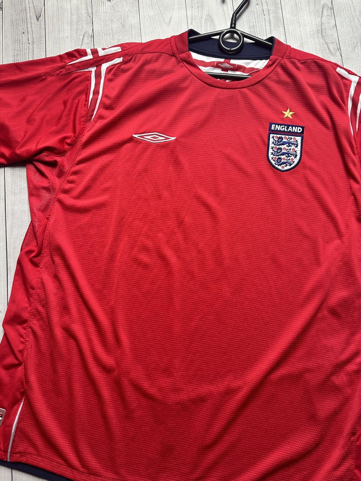 Umbro × Vintage Vintage Umbro England soccer jersey size XXL Size US XXL / EU 58 / 5 - 2 Thumbnail