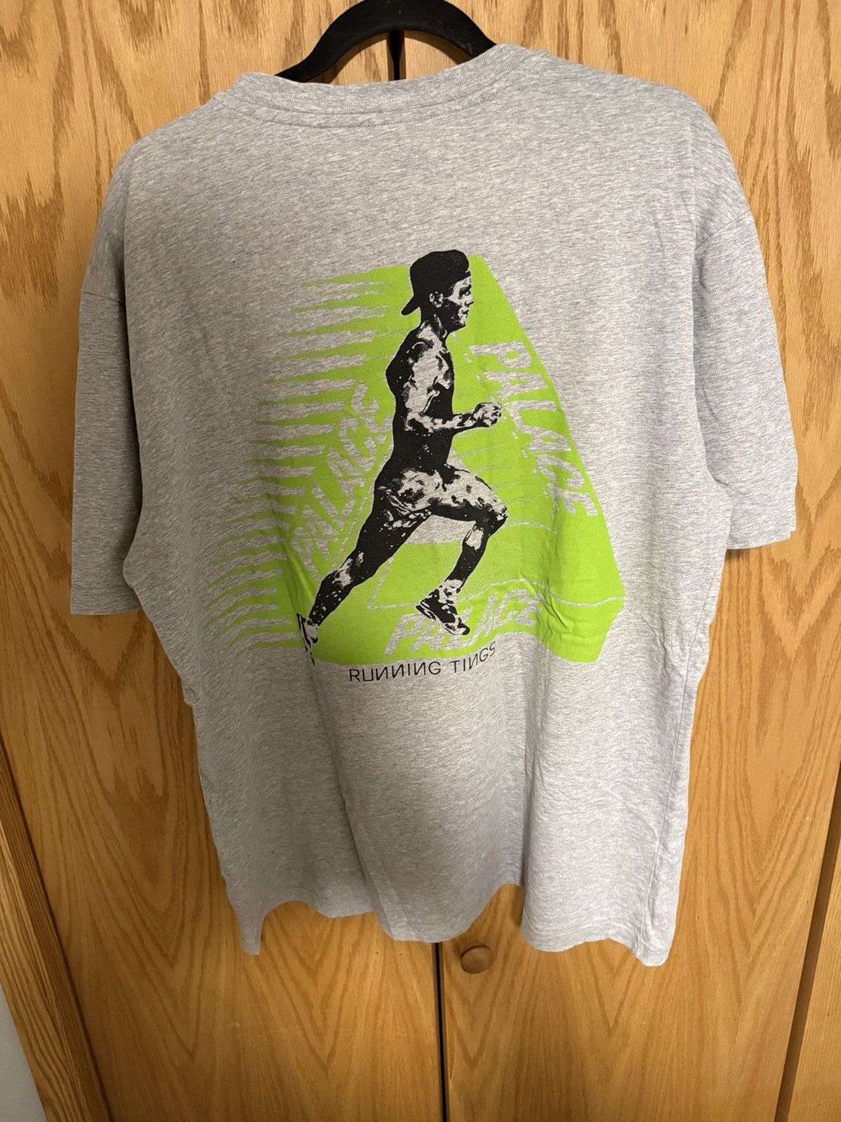 Palace Running Tings Tee Size US XL / EU 56 / 4 - 1 Thumbnail