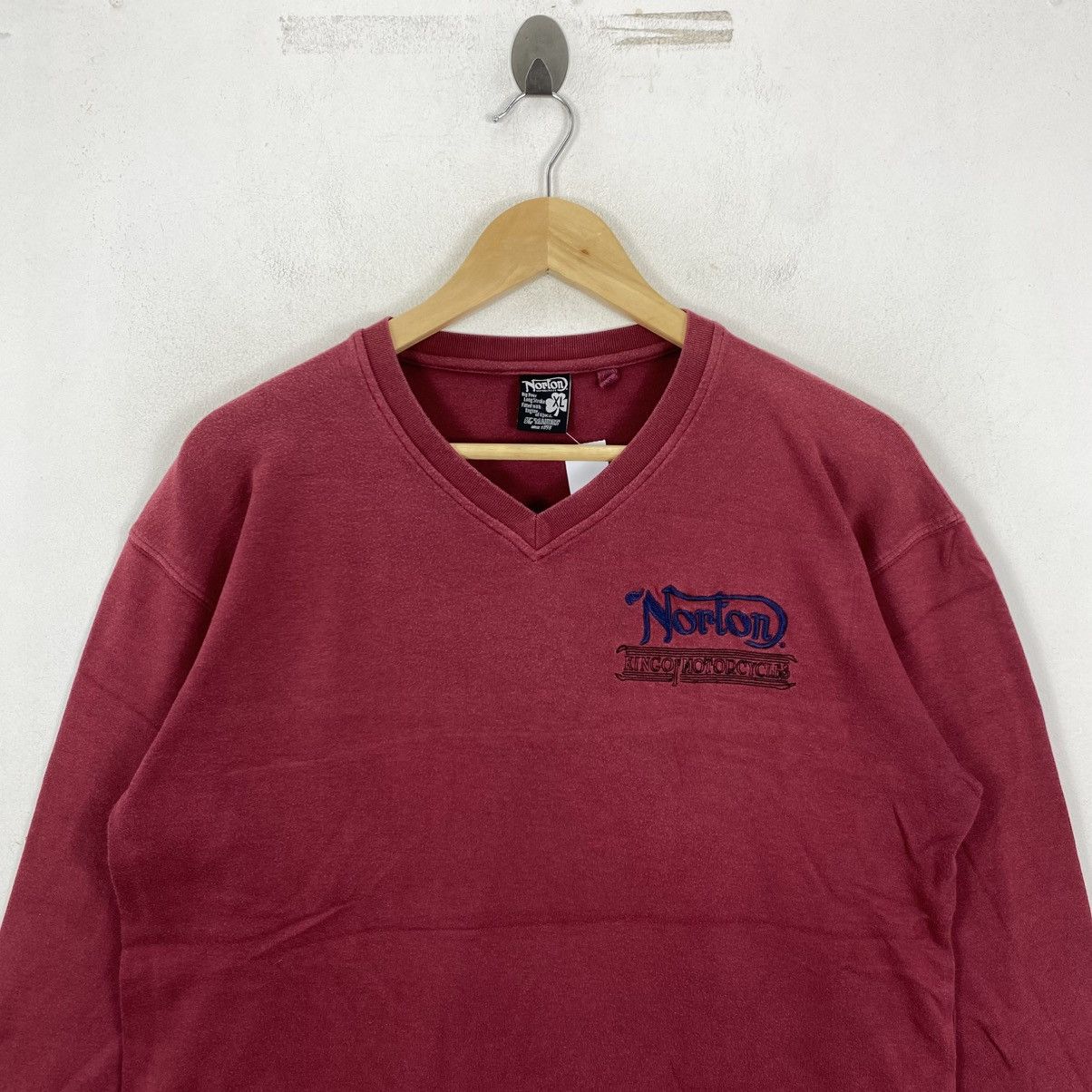 Norton Norton Motorcycles Vintage V-Neck L/S Shirt XL Red Biker Tee Size US XL / EU 56 / 4 - 3 Thumbnail
