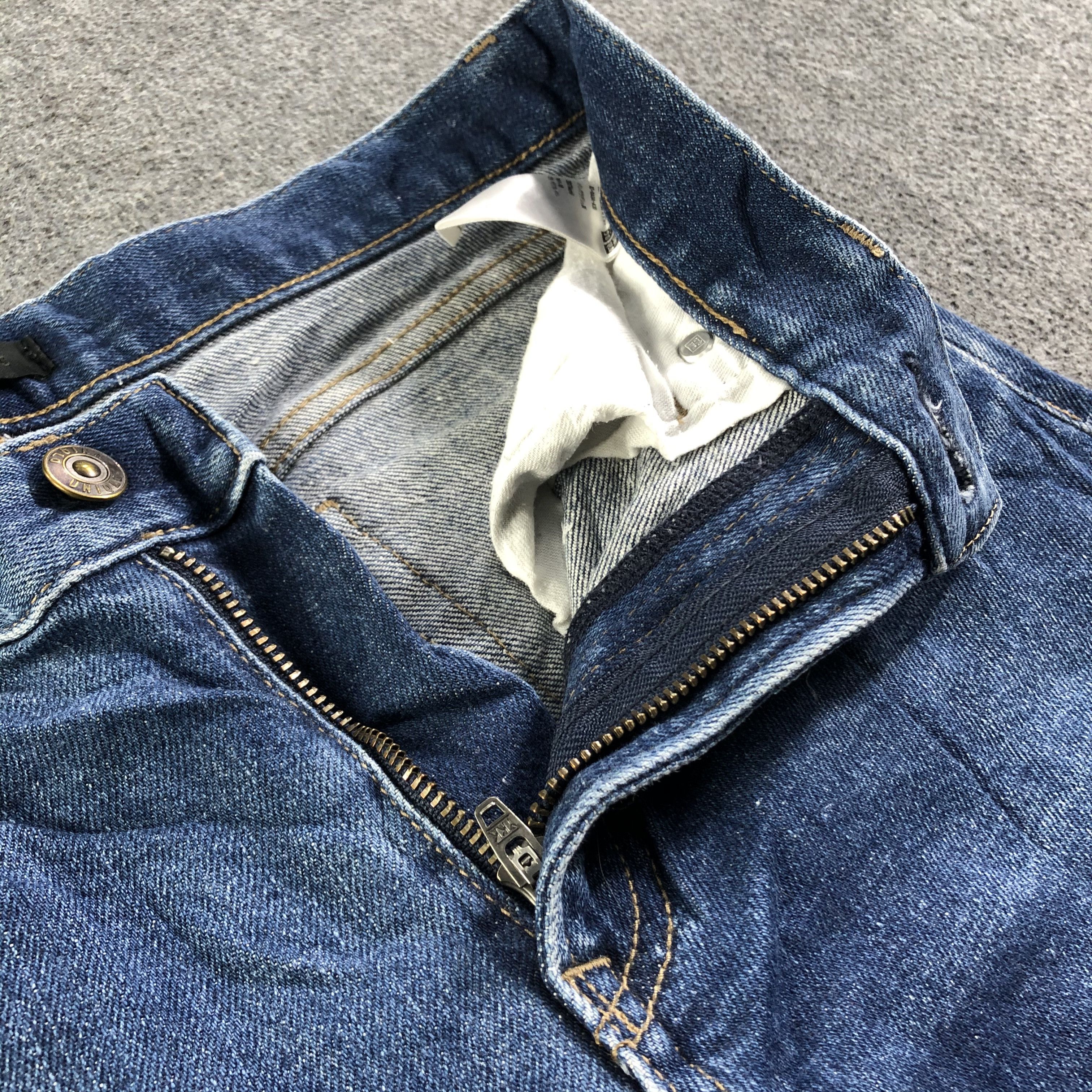 Uniqlo Blue Wash Uniqlo Selvedge Jeans-J2970 Size US 31 - 6 Thumbnail