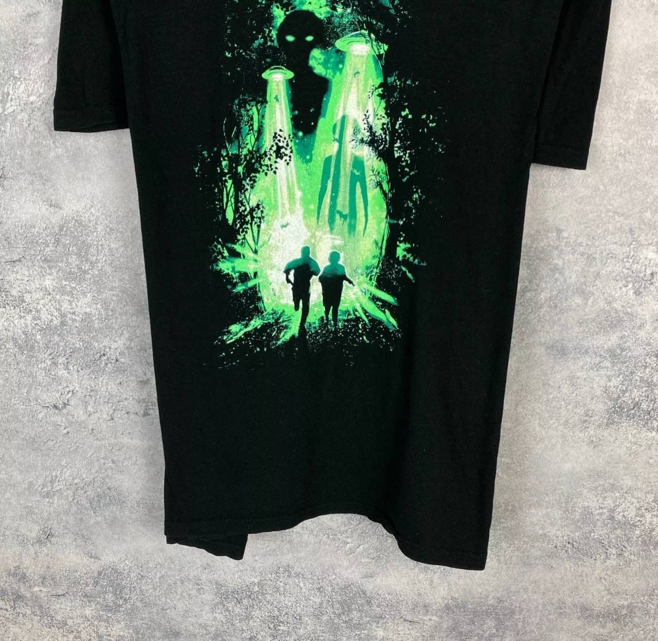 Vintage X-Files Tee Men's Size M Black Short Sleeve Size US M / EU 48-50 / 2 - 3 Thumbnail
