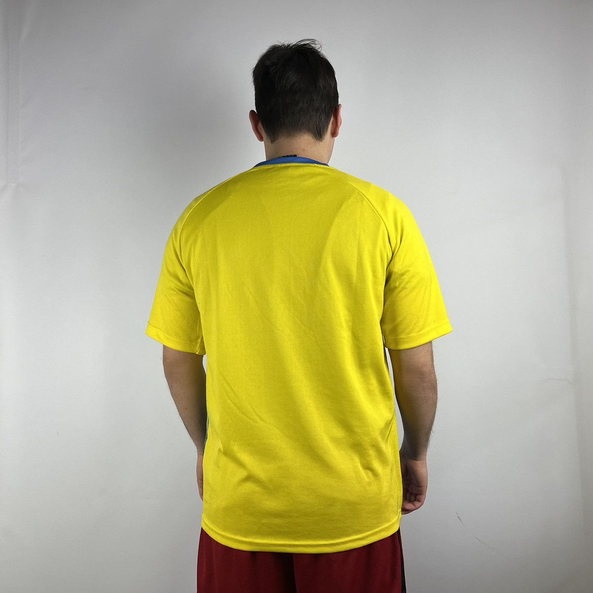 Umbro Umbro Tshirt soccer jersey size Medium Size US M / EU 48-50 / 2 - 2 Thumbnail