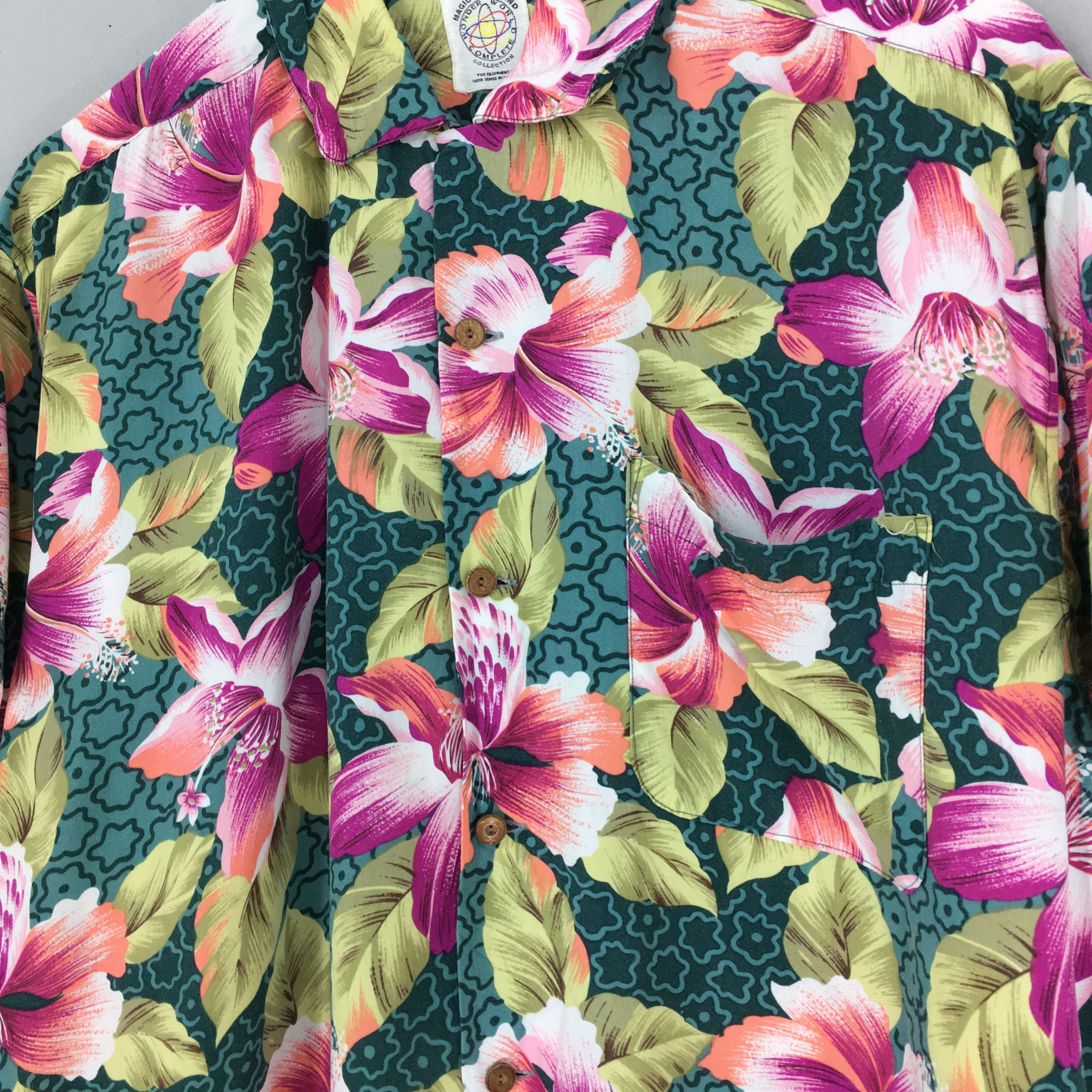 Vintage Vintage Hawaiian Aloha Floral Shirts Men Medium Size US M / EU 48-50 / 2 - 4 Thumbnail