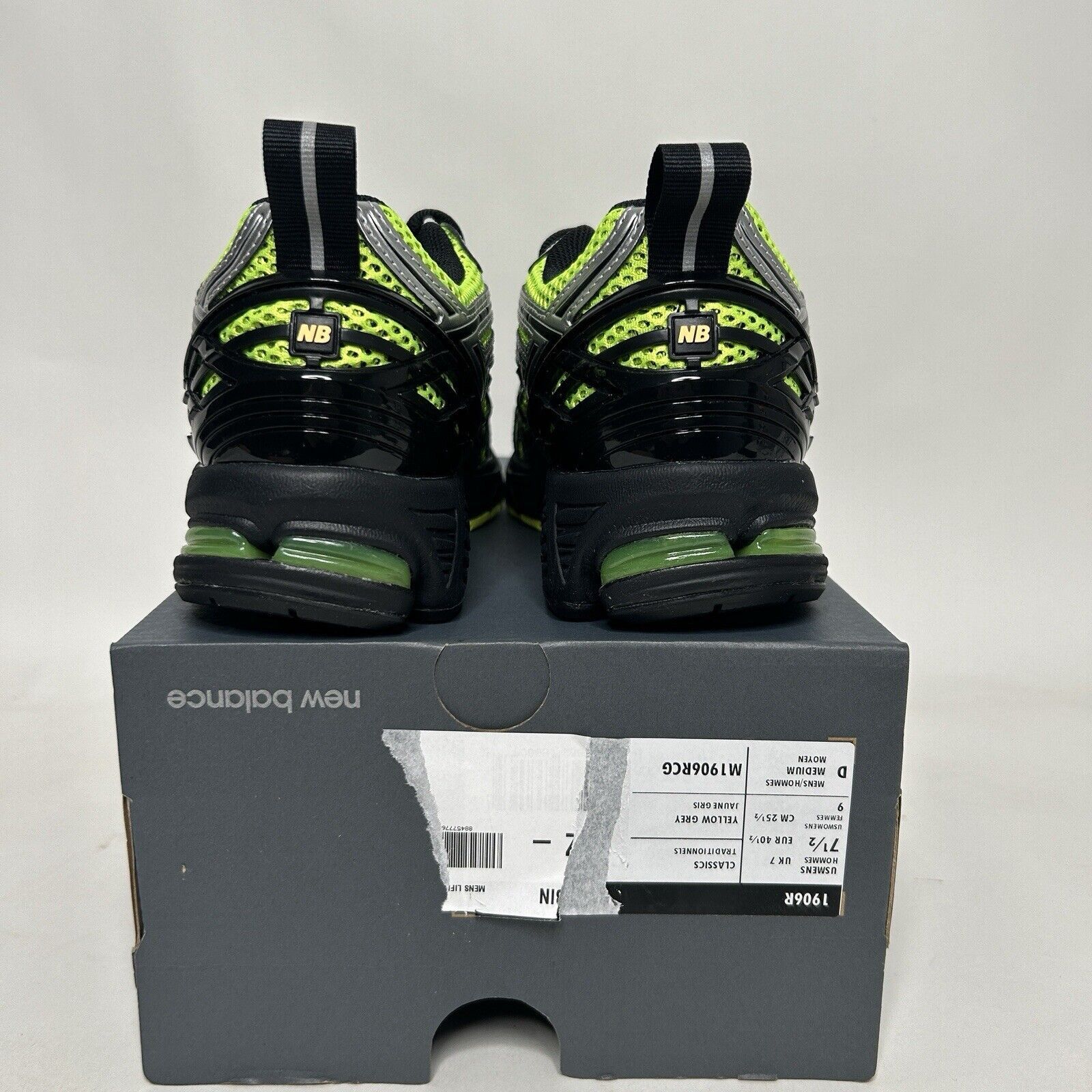 New Balance New Balance 1906R “Volt Black/Neon Green” 2024 Size US 9 / IT 39 - 4 Thumbnail