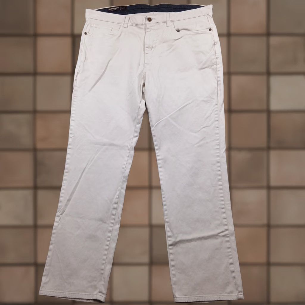 Johnston & Murphy VINTAGE? No. Johnston & Murphy XC4 5-Pocket Performance Pants Men 40x32 Khaki Beige Python? Size US 40 / EU 56 - 1 Thumbnail