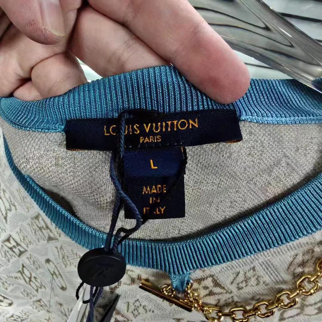 Louis Vuitton LV Monogram All Over Print Knit SS Tee L BNWT Size L / US 10 / IT 46 - 2 Thumbnail