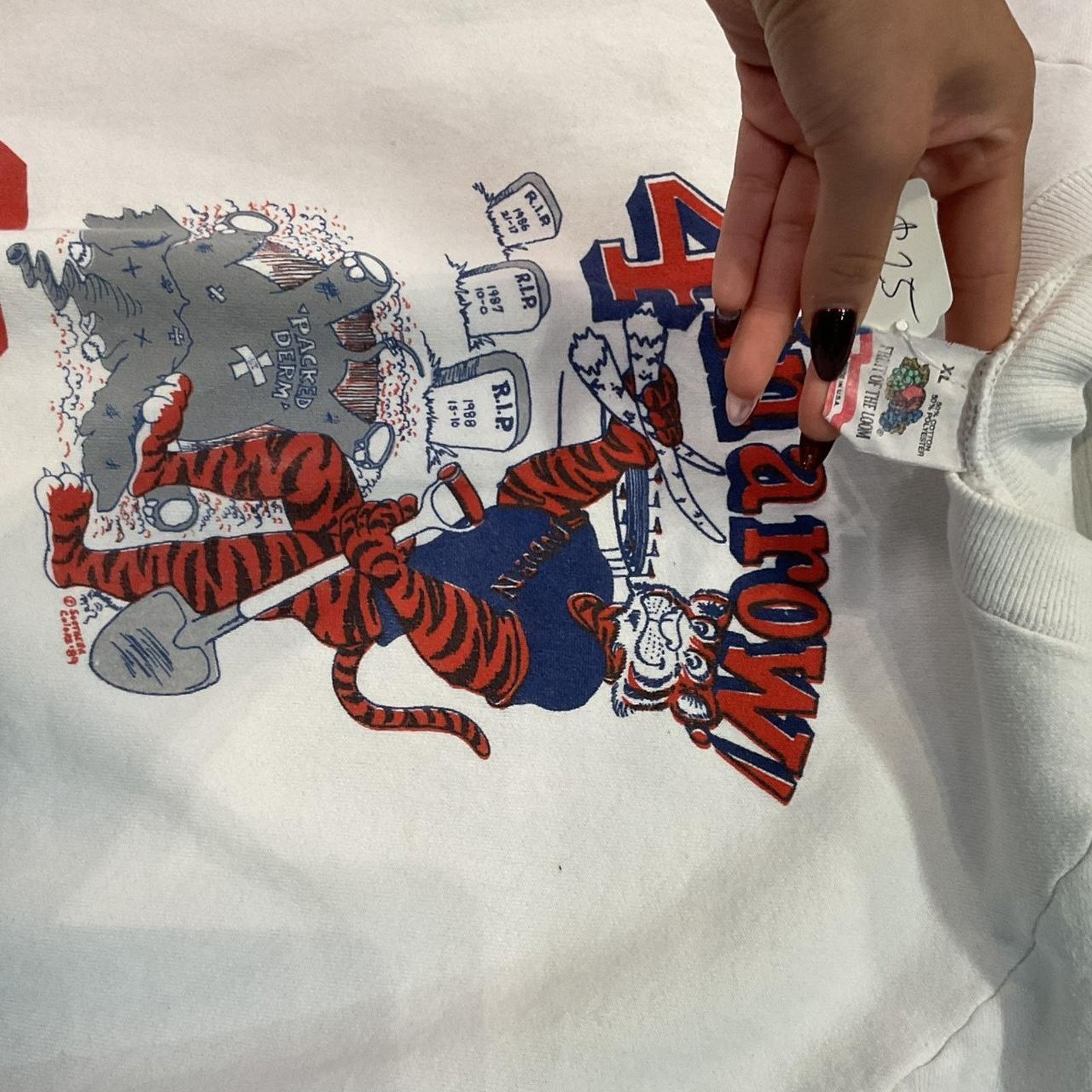Fruit Of The Loom 1980s humorous graphic sweatshirt 30 20 Size US XL / EU 56 / 4 - 2 Thumbnail