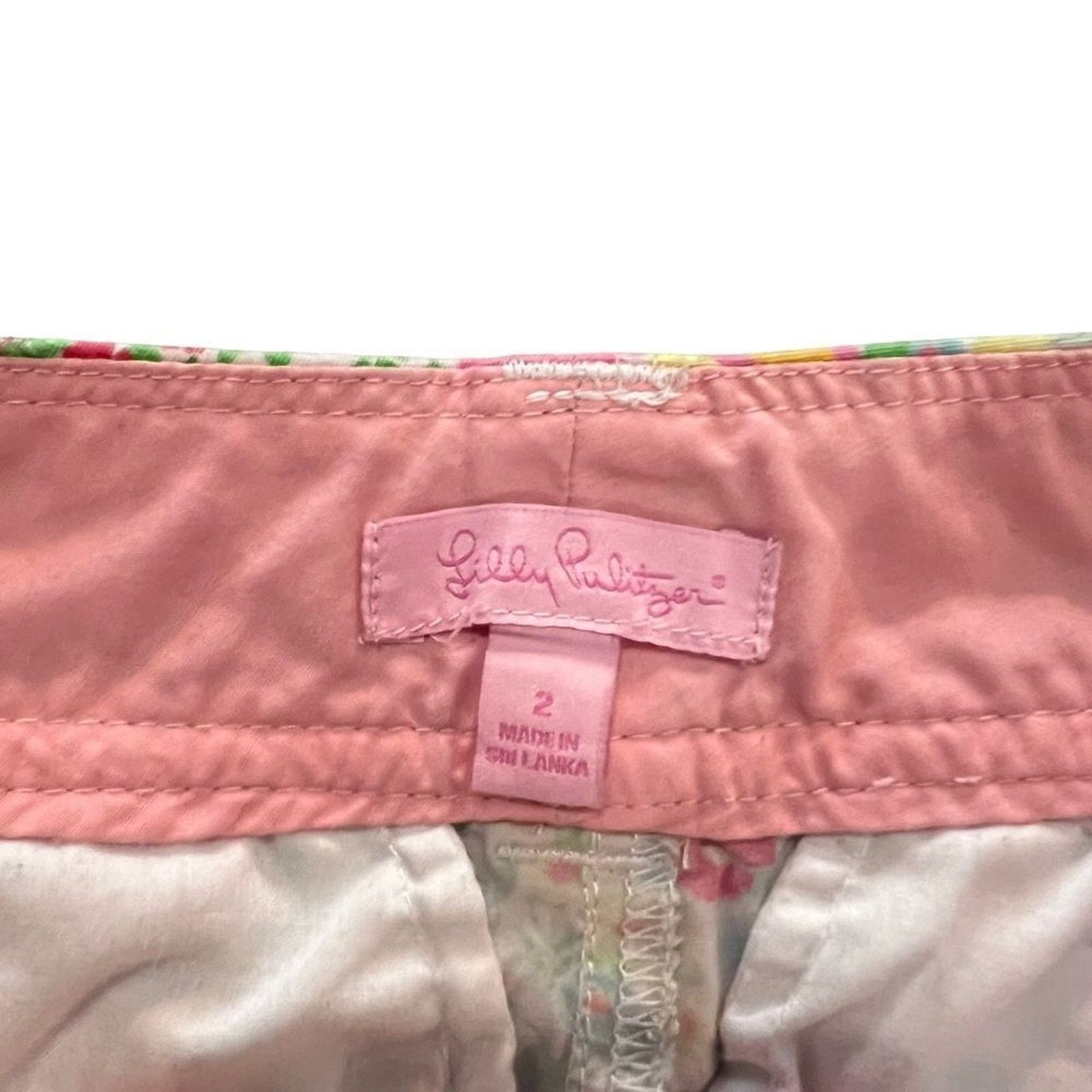 Lilly Pulitzer Lilly Pulitzer Bermuda Shorts Womens Size 2 Floral Pink Size 26" / US 2 / IT 38 - 3 Thumbnail